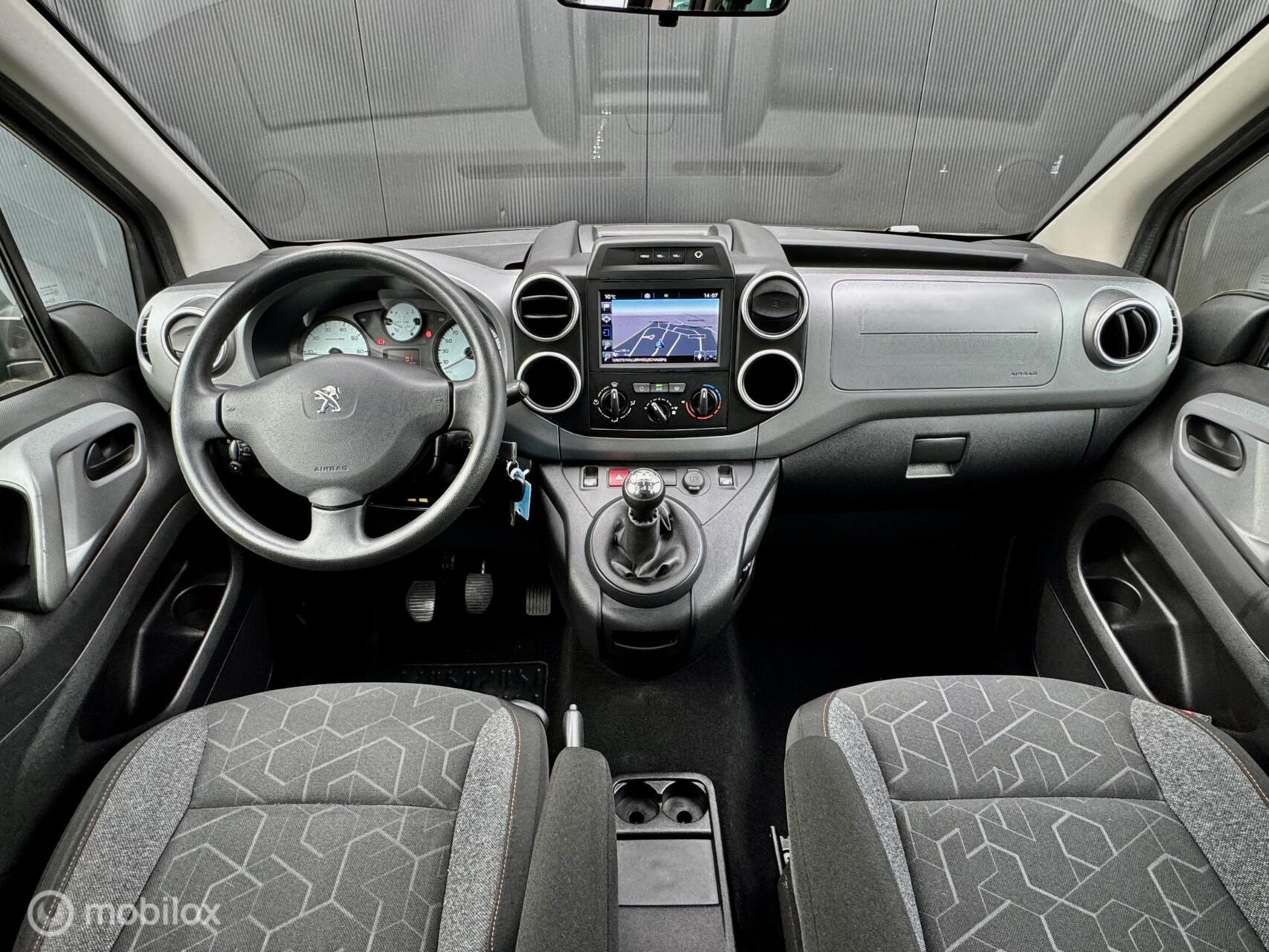 Foto van Peugeot Partner Tepee