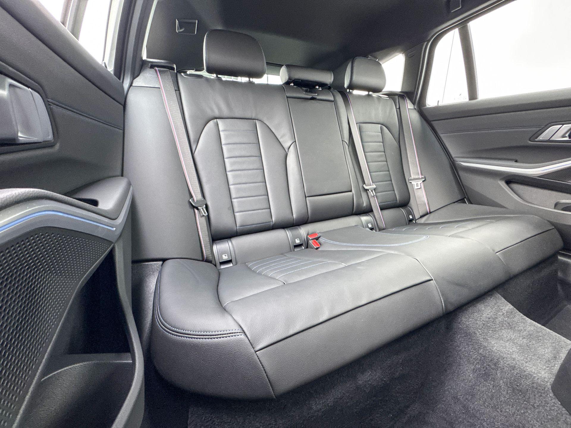 Foto van BMW 330e
