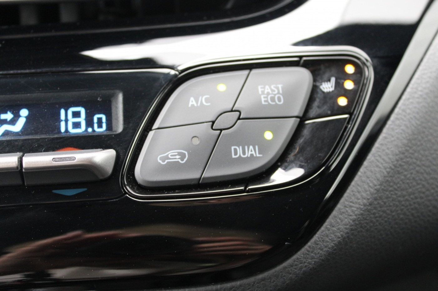 Foto van Toyota Toyota C-hr