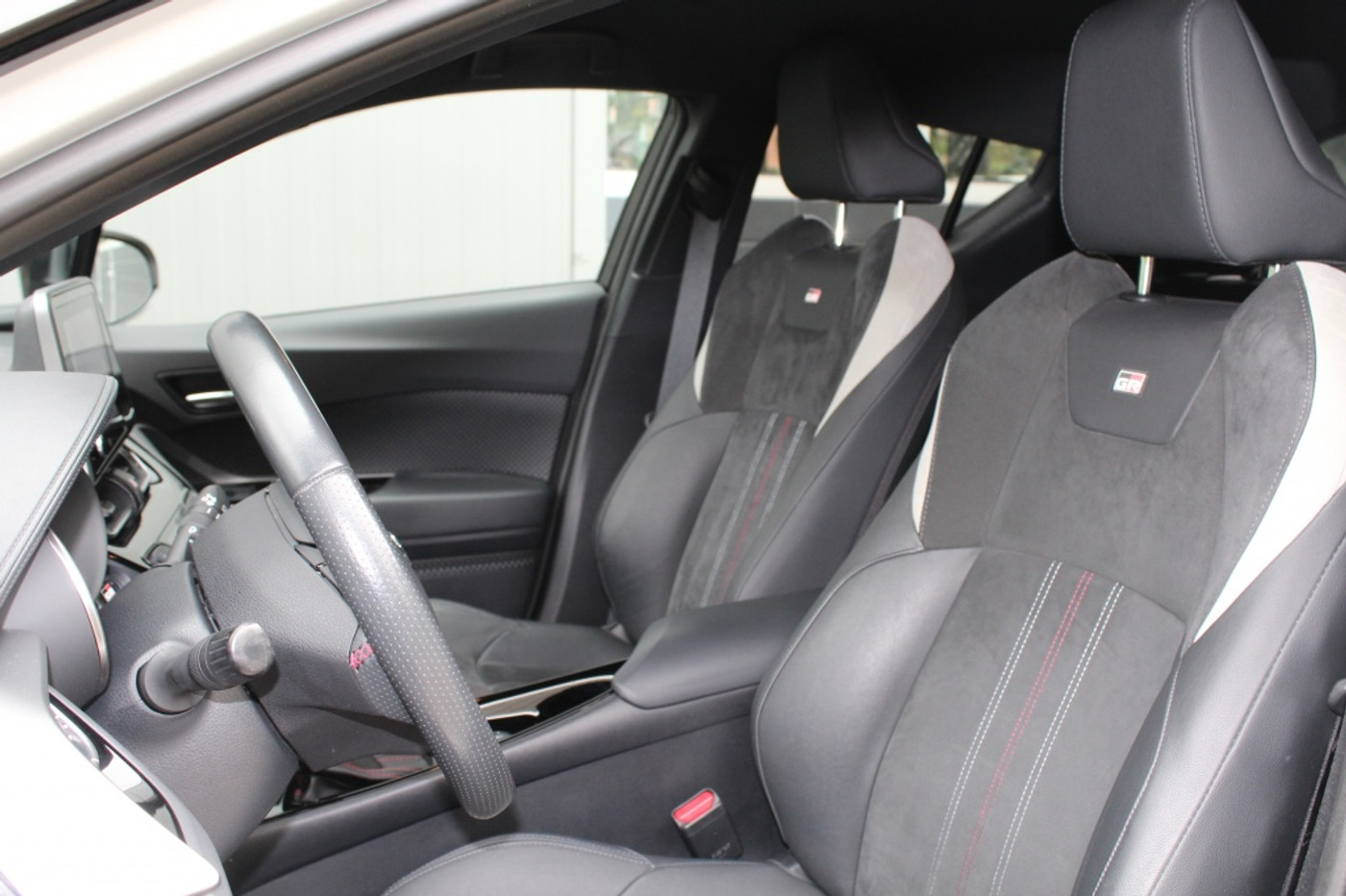 Foto van Toyota Toyota C-hr