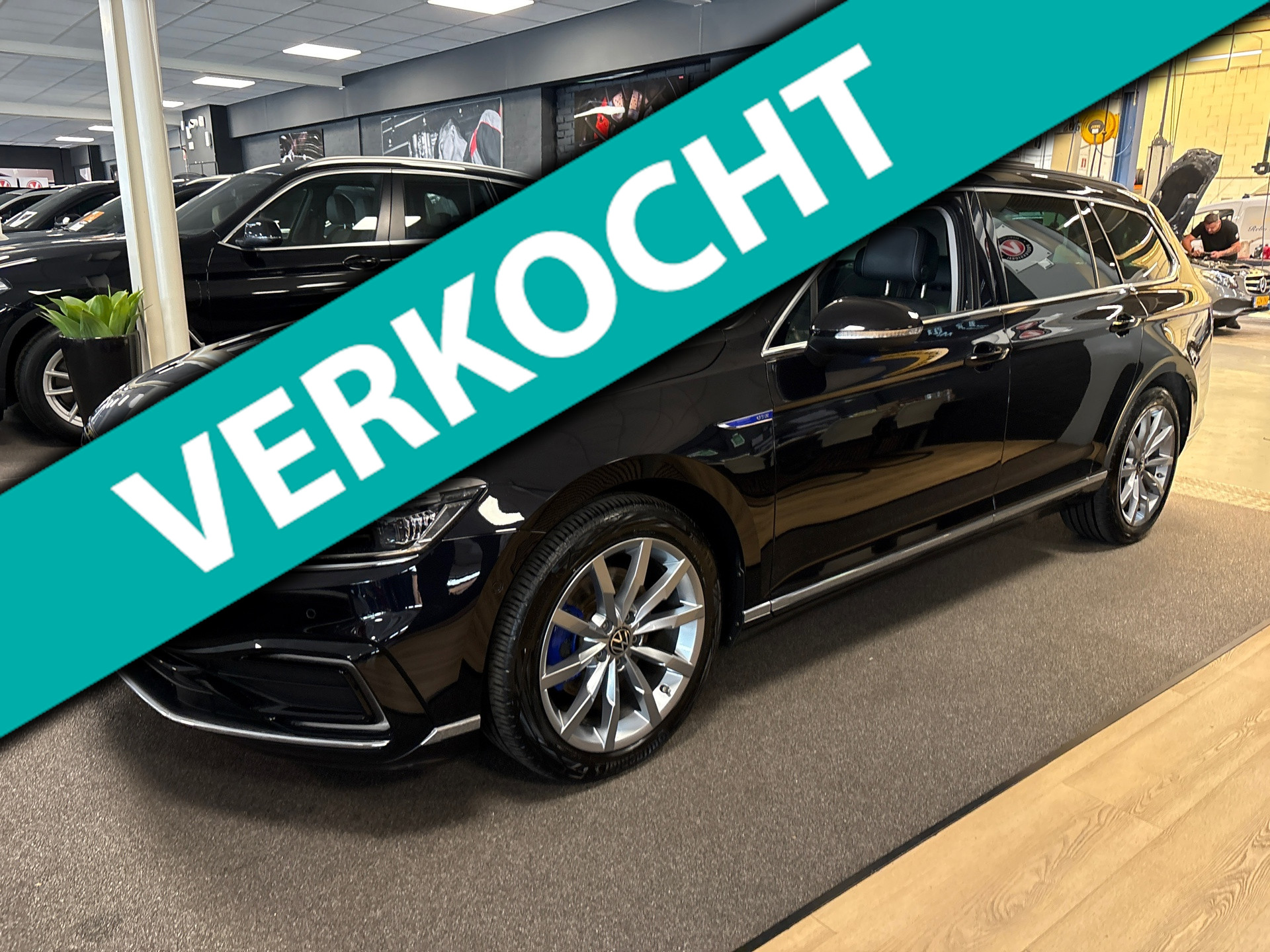 Volkswagen Passat Variant 1.4 TSI PHEV GTE Business / Leder / Panorama-dak / head-up / 360camera 2022 - voorkant