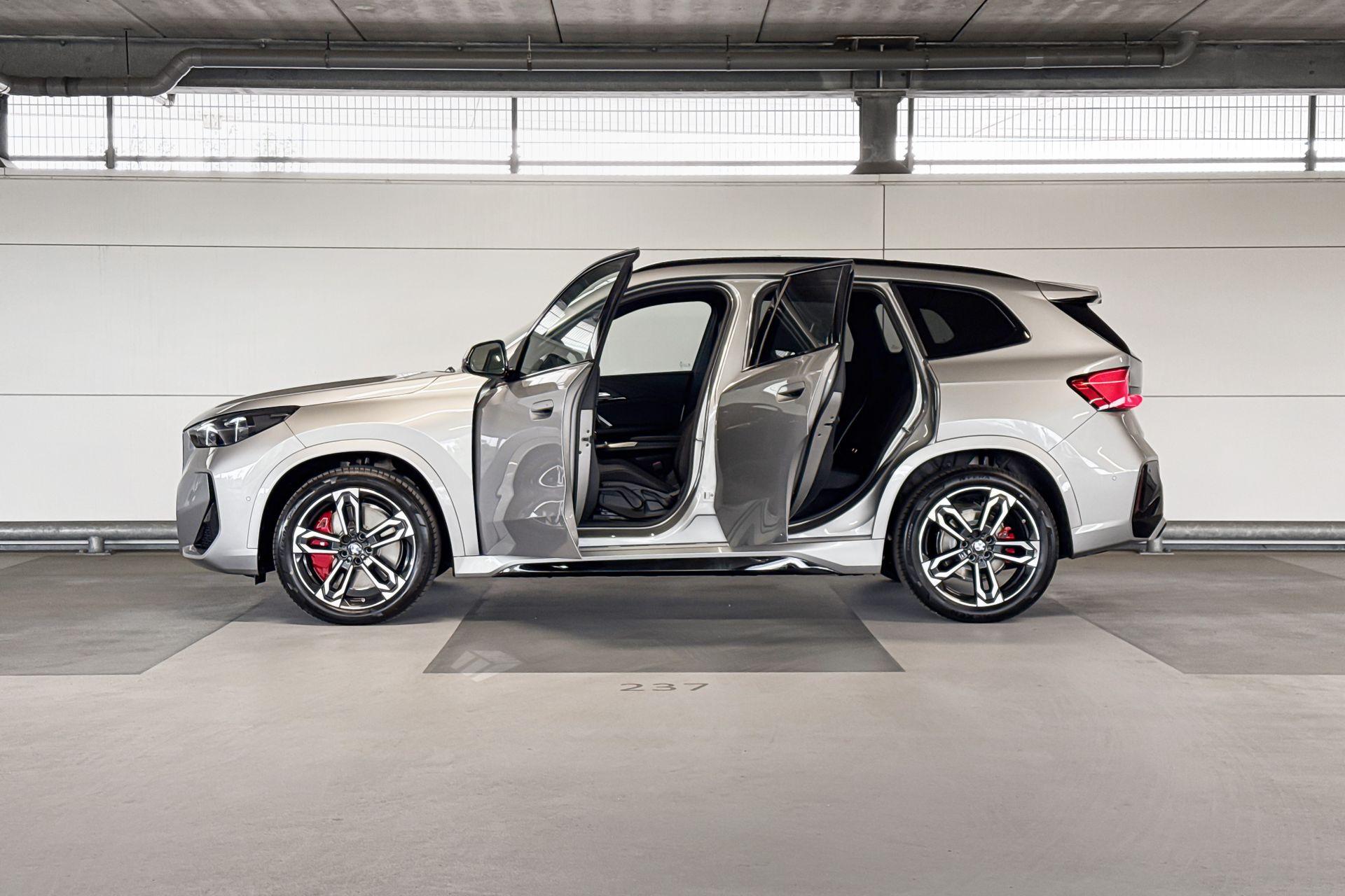 Foto van BMW Ix1 Edrive20
