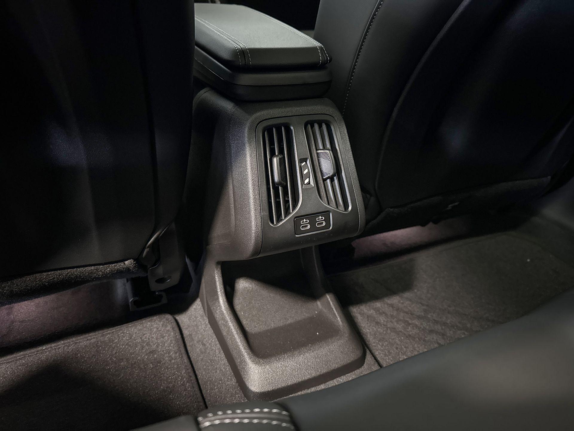 Foto van BMW Ix1 Edrive20
