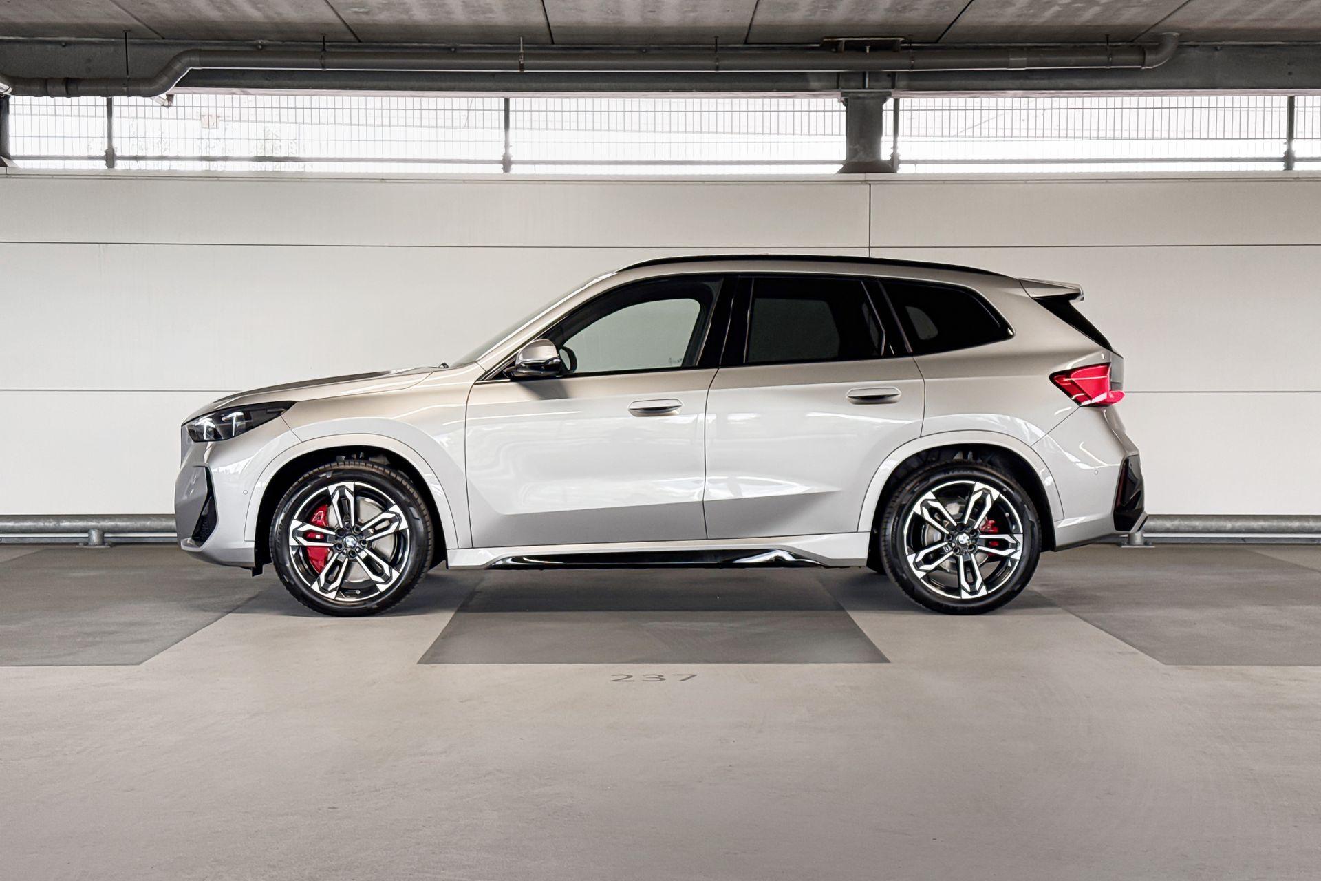 Foto van BMW Ix1 Edrive20