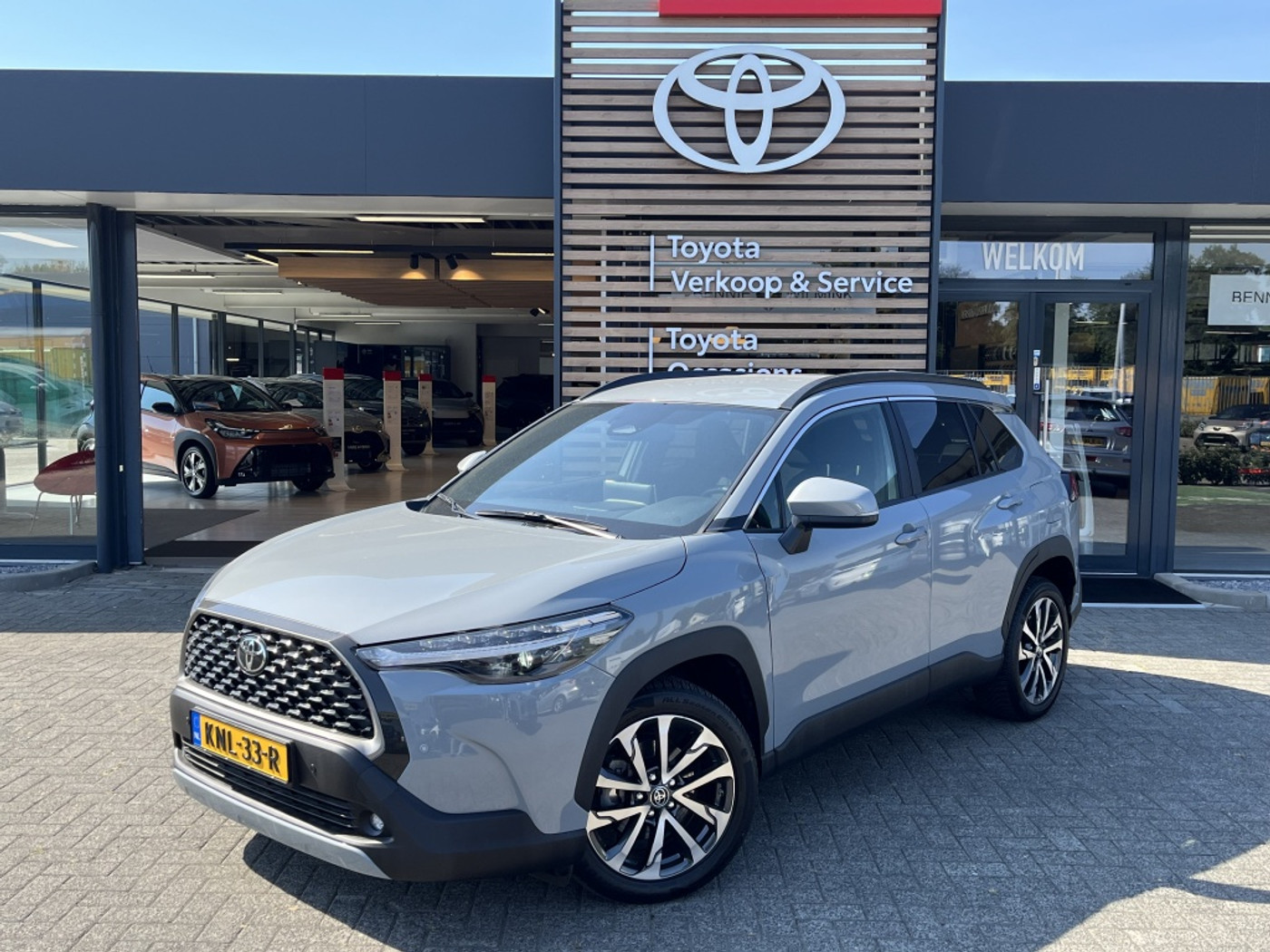 Toyota Toyota Corolla Hybrid 140 Dynamic | Parkeersensoren V+A | All Seasons 2024 - voorkant