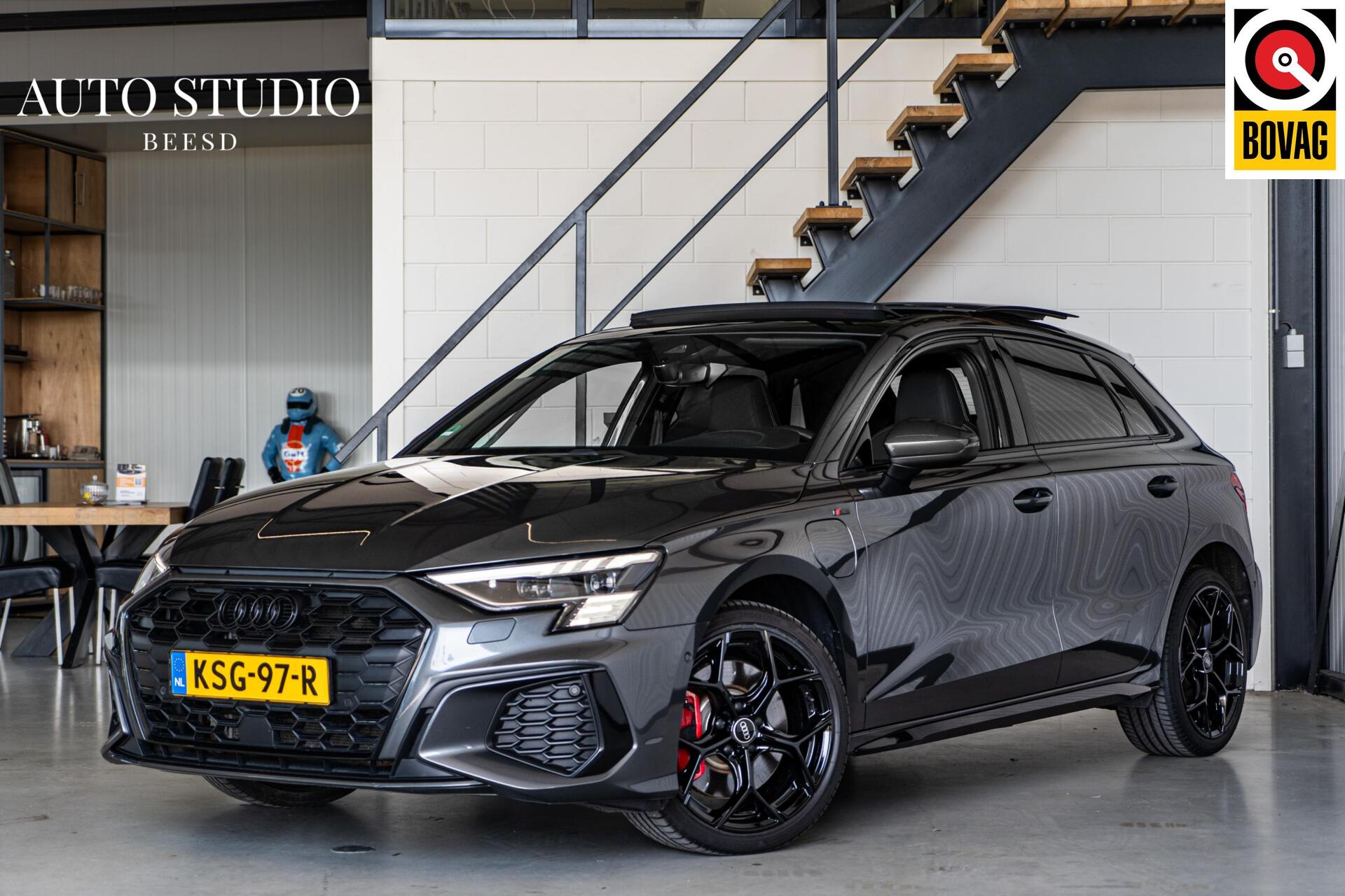 Audi A3 45 TFSIe 45 TFSI e S-line | Pano | B&O | Massage | Sfeer 2022 - voorkant