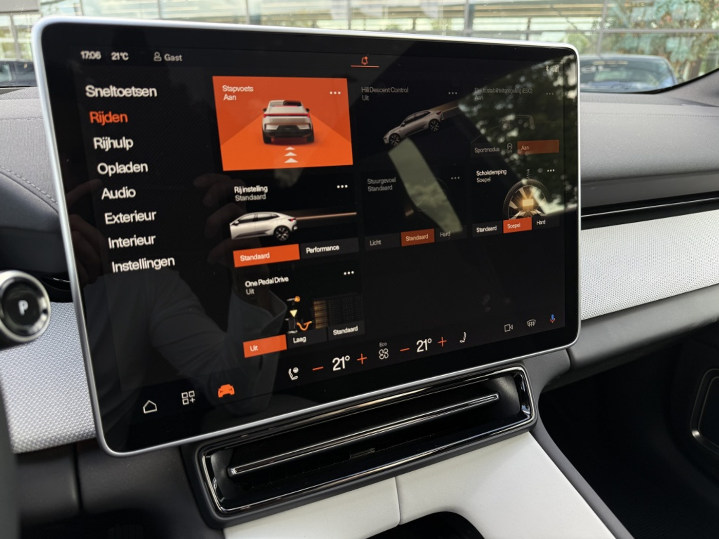 Foto van Polestar 4