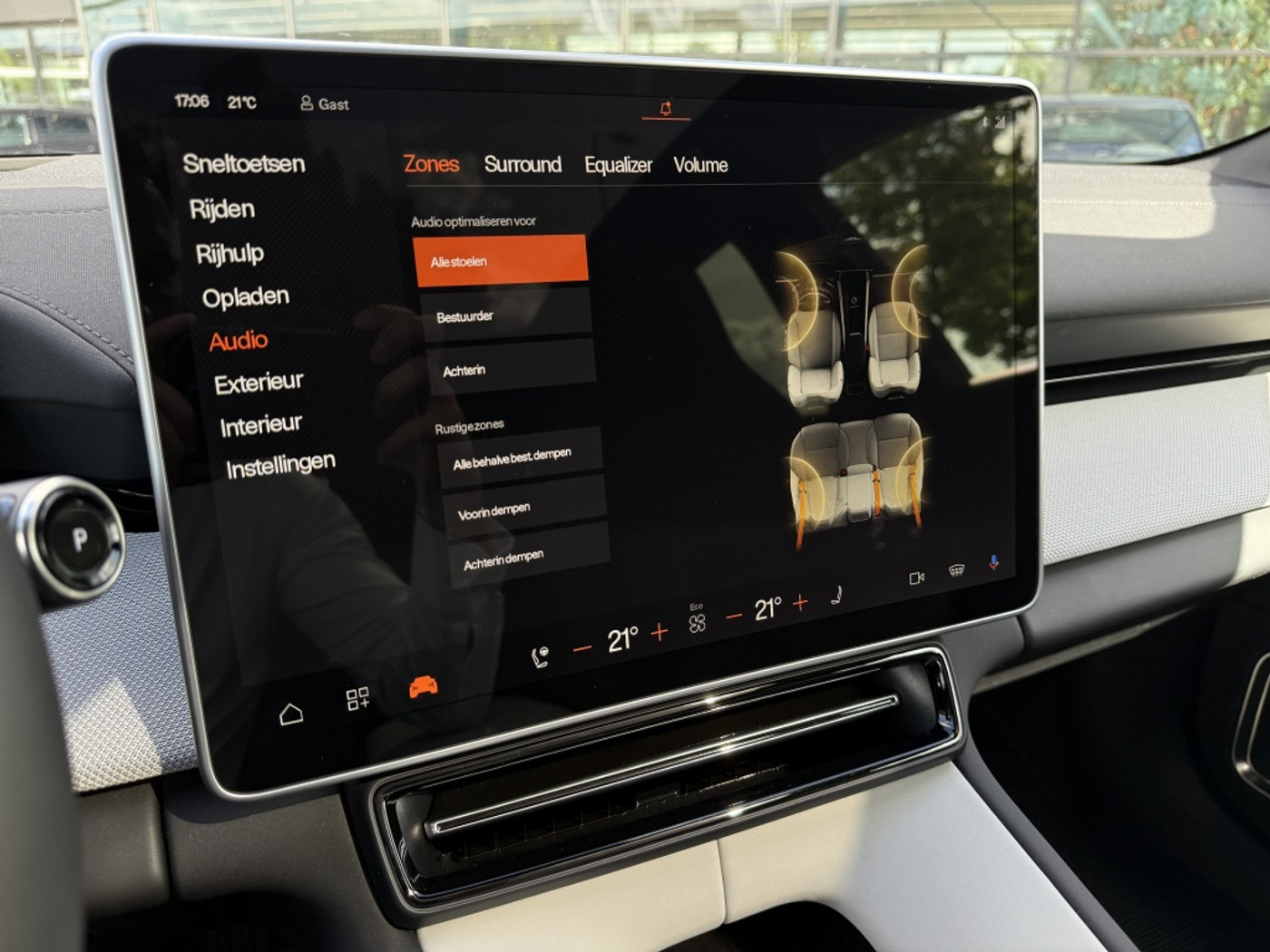 Foto van Polestar 4