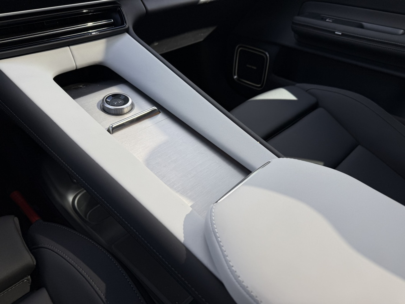 Foto van Polestar 4