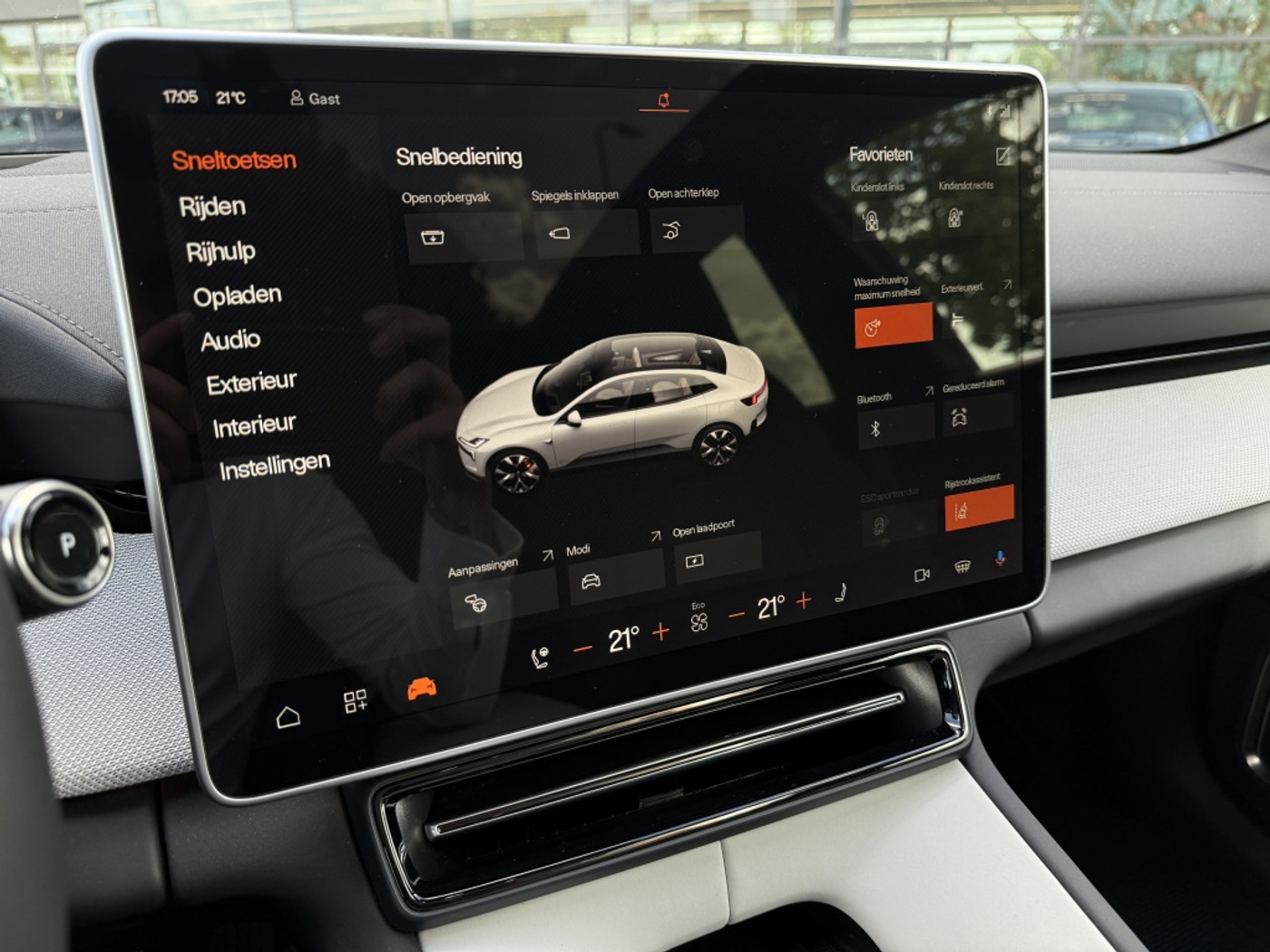 Foto van Polestar 4