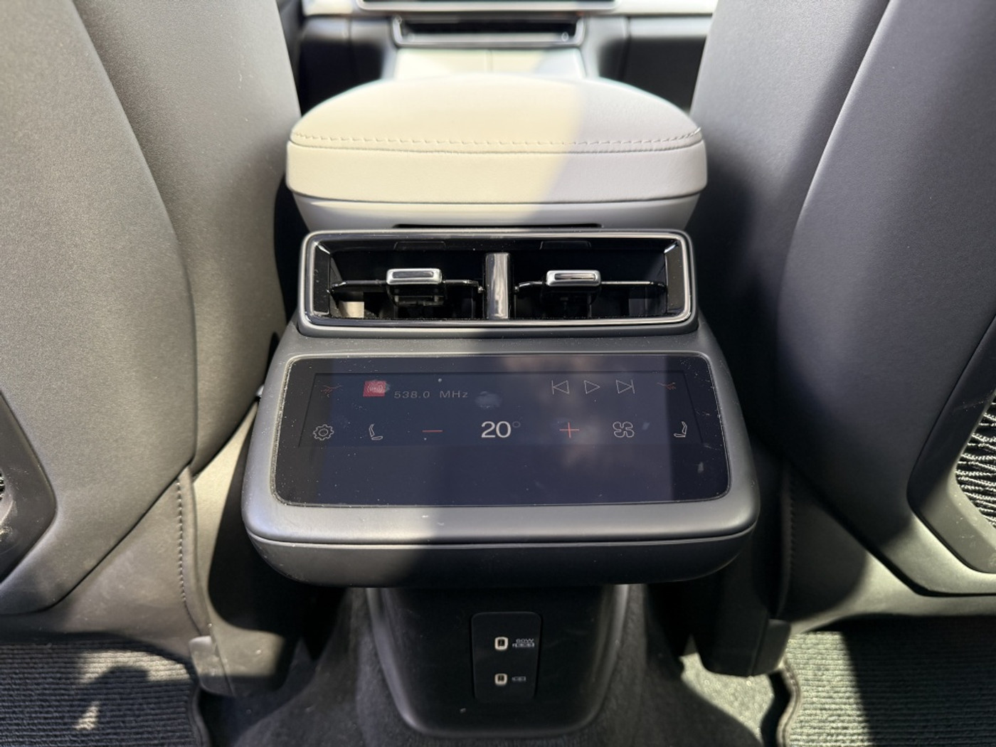 Foto van Polestar 4