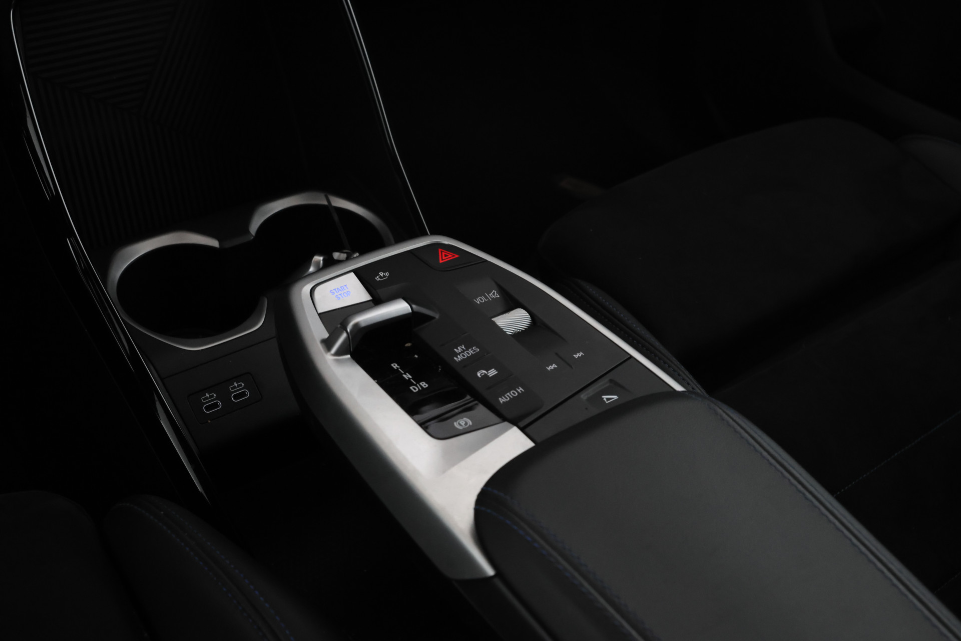 Foto van BMW Ix1