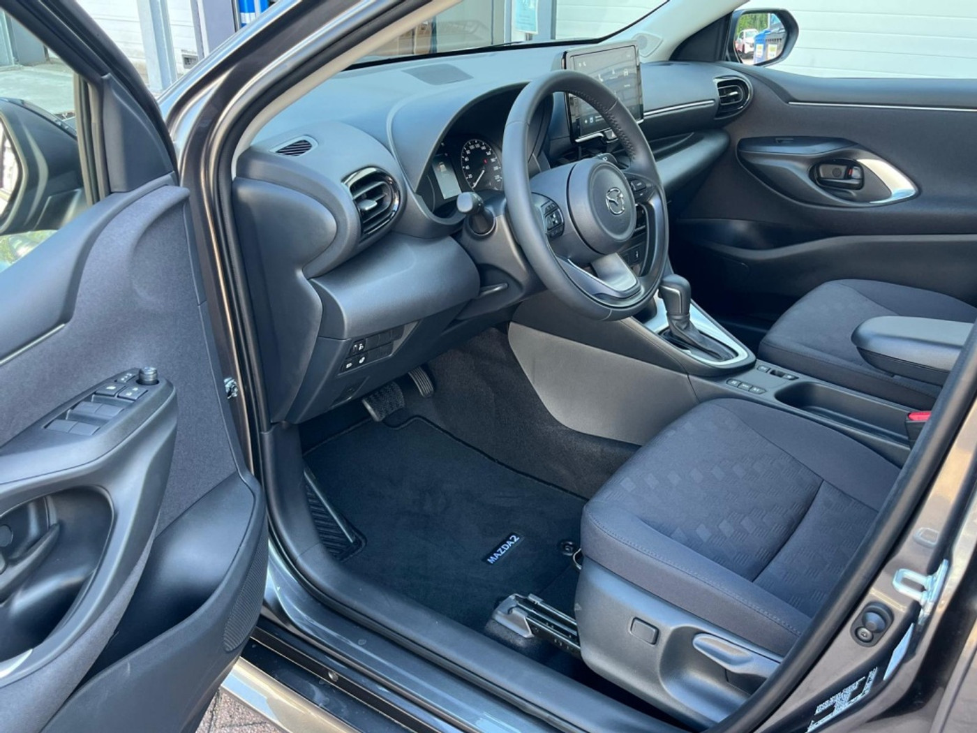 Foto van Mazda 2 Hybrid