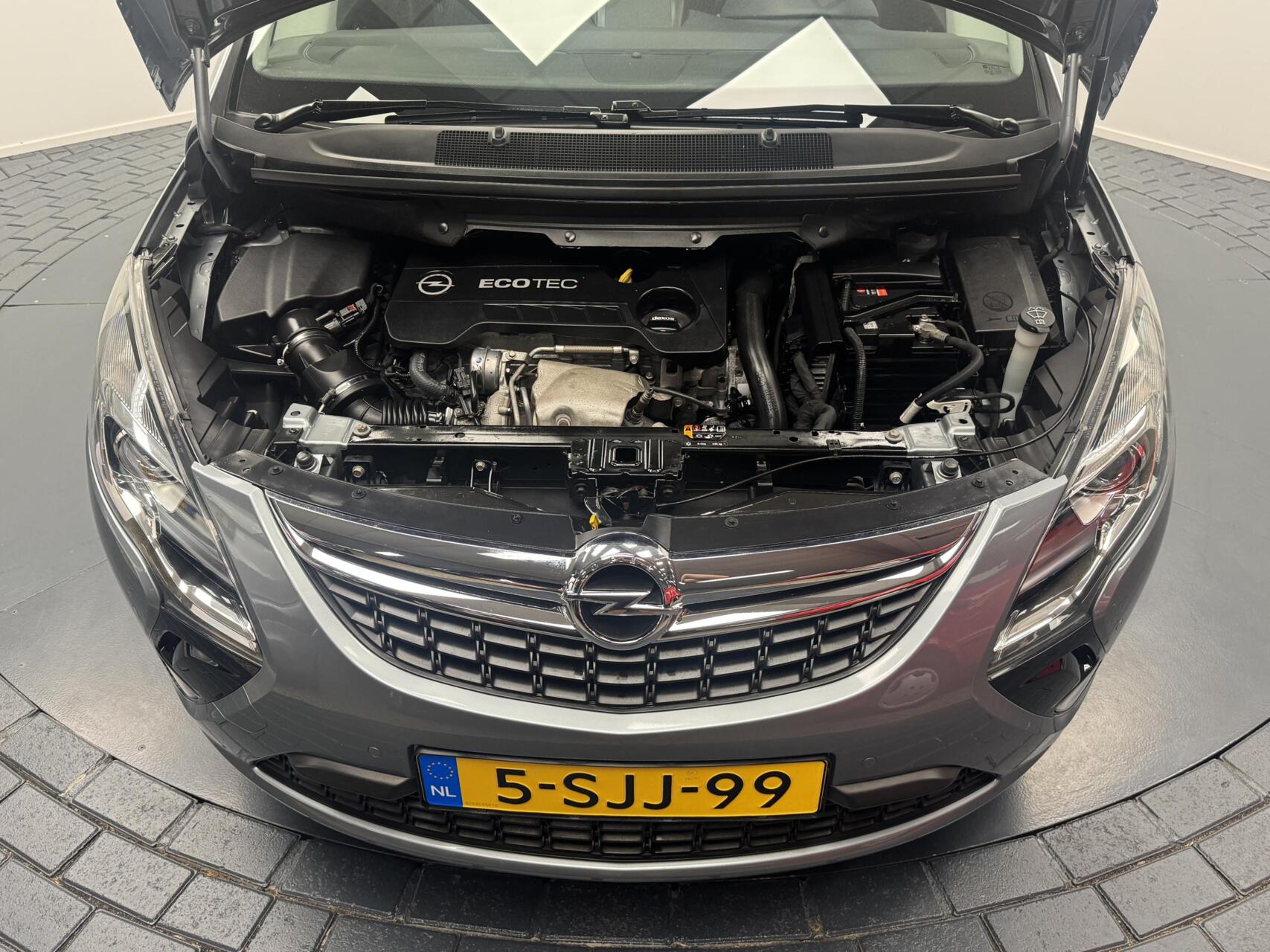 Foto van Opel Zafira Tourer