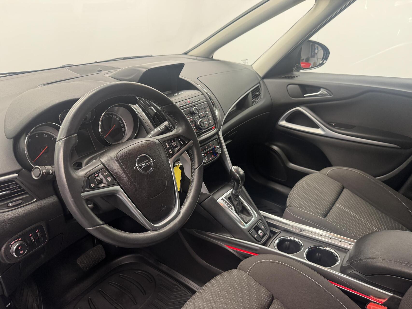 Foto van Opel Zafira Tourer