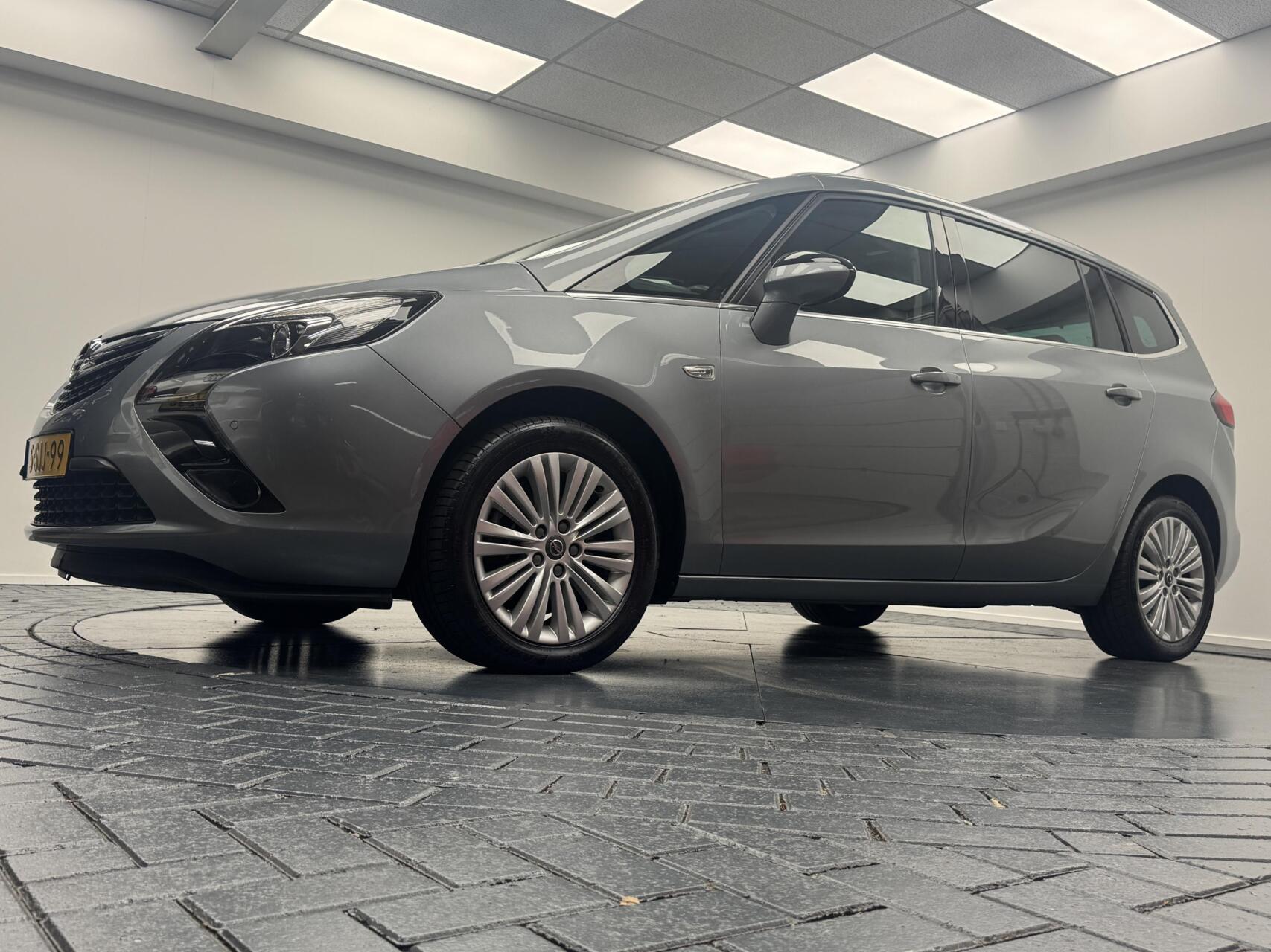 Foto van Opel Zafira Tourer