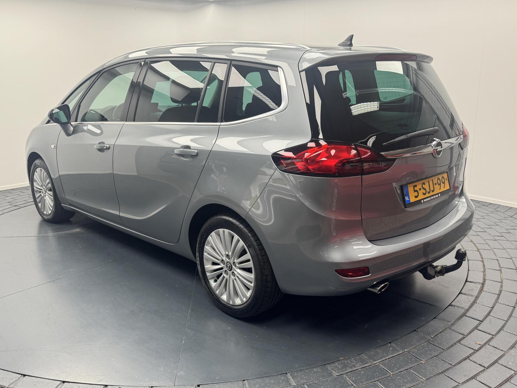 Foto van Opel Zafira Tourer