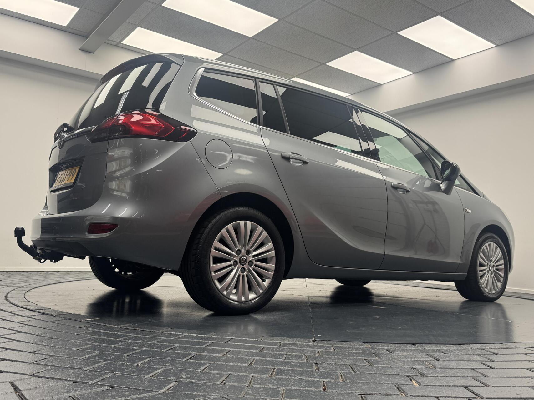 Foto van Opel Zafira Tourer