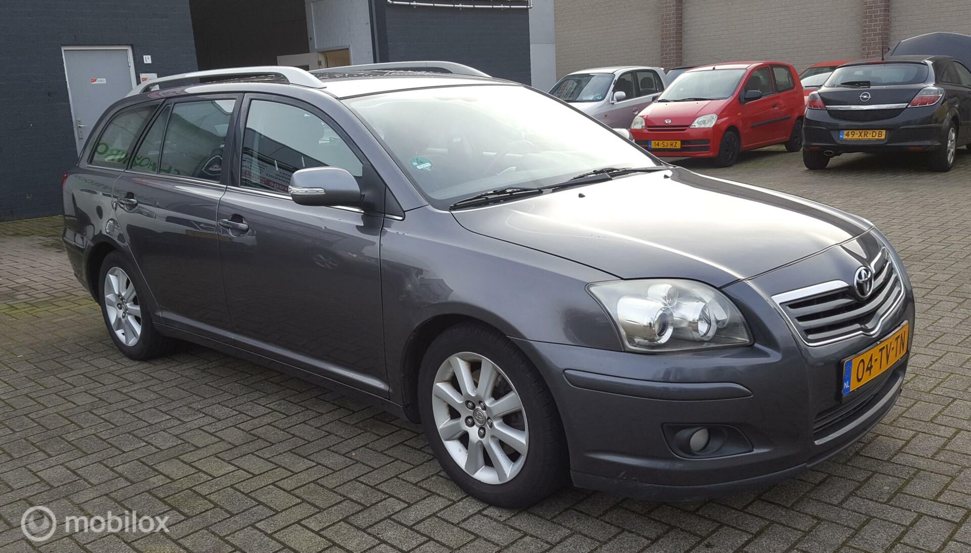 Foto van Toyota Avensis Wagon