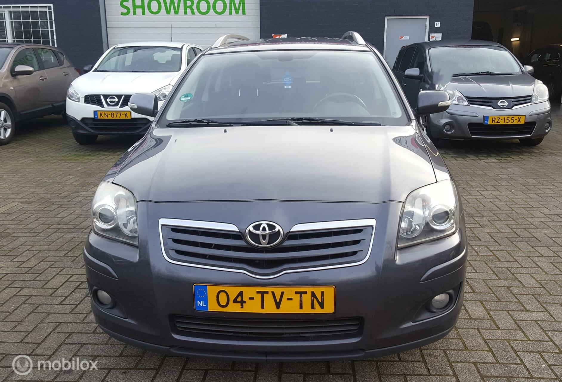 Toyota Avensis Wagon 2.0 VVTi Luna Business 2007 - voorkant
