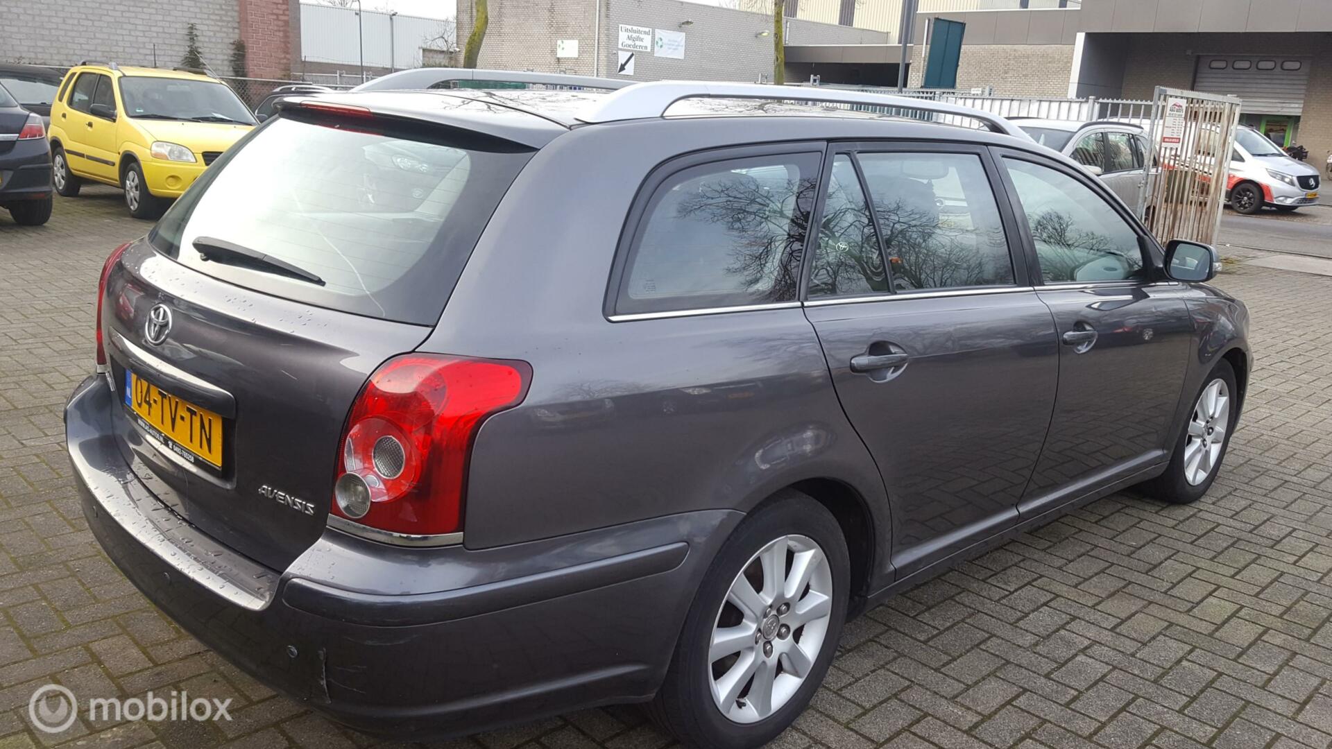 Foto van Toyota Avensis Wagon