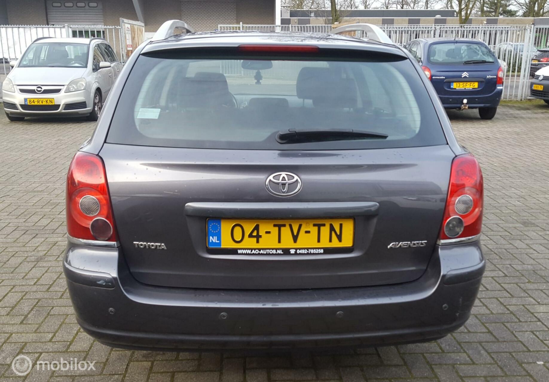 Foto van Toyota Avensis Wagon