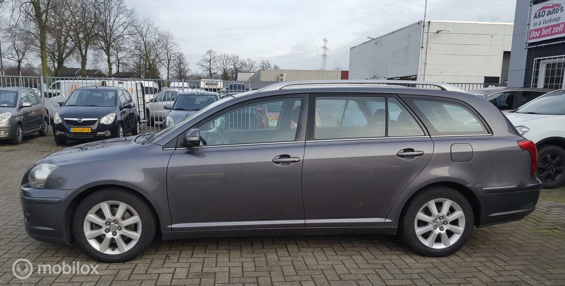 Foto van Toyota Avensis Wagon