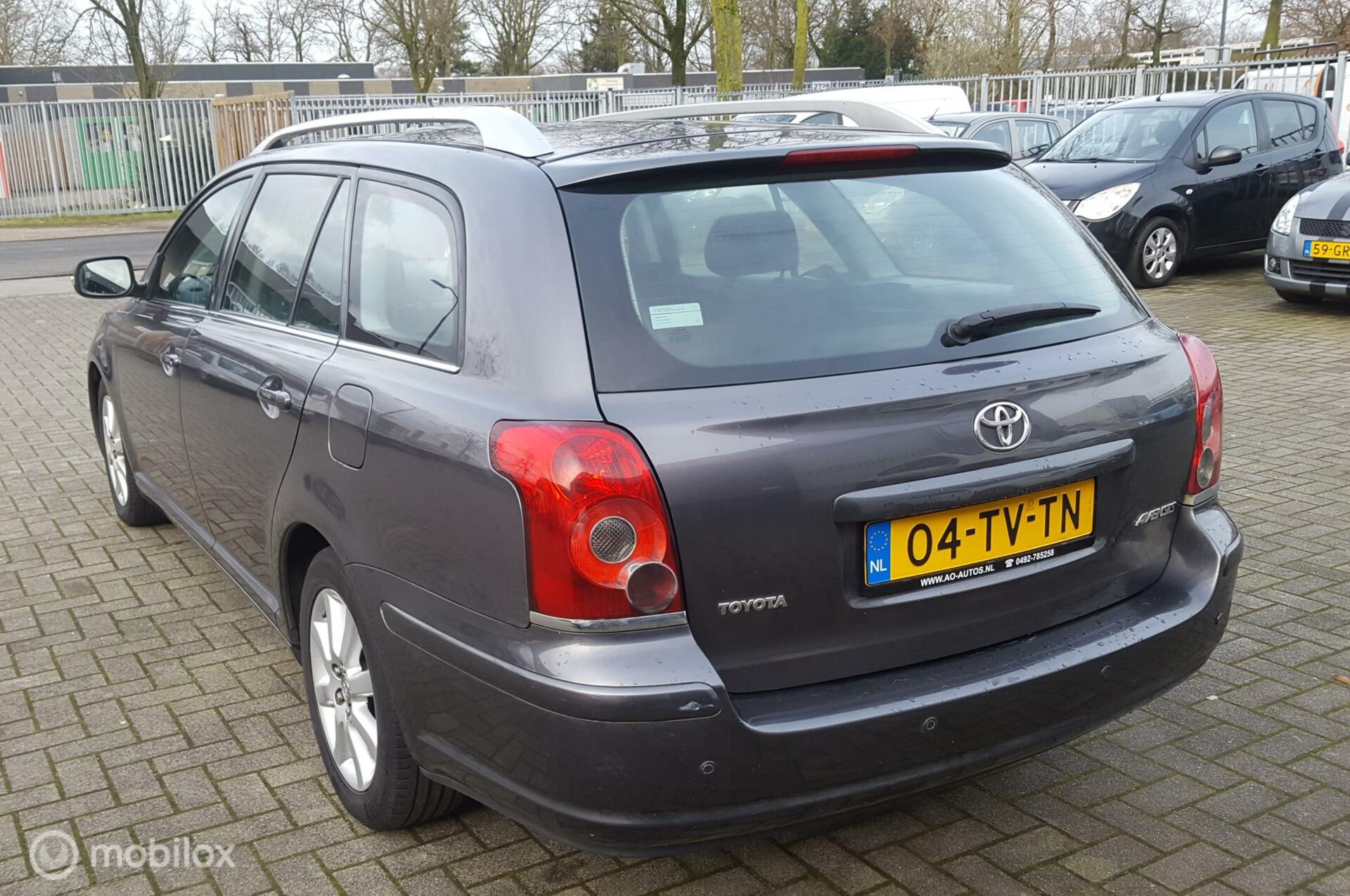 Foto van Toyota Avensis Wagon