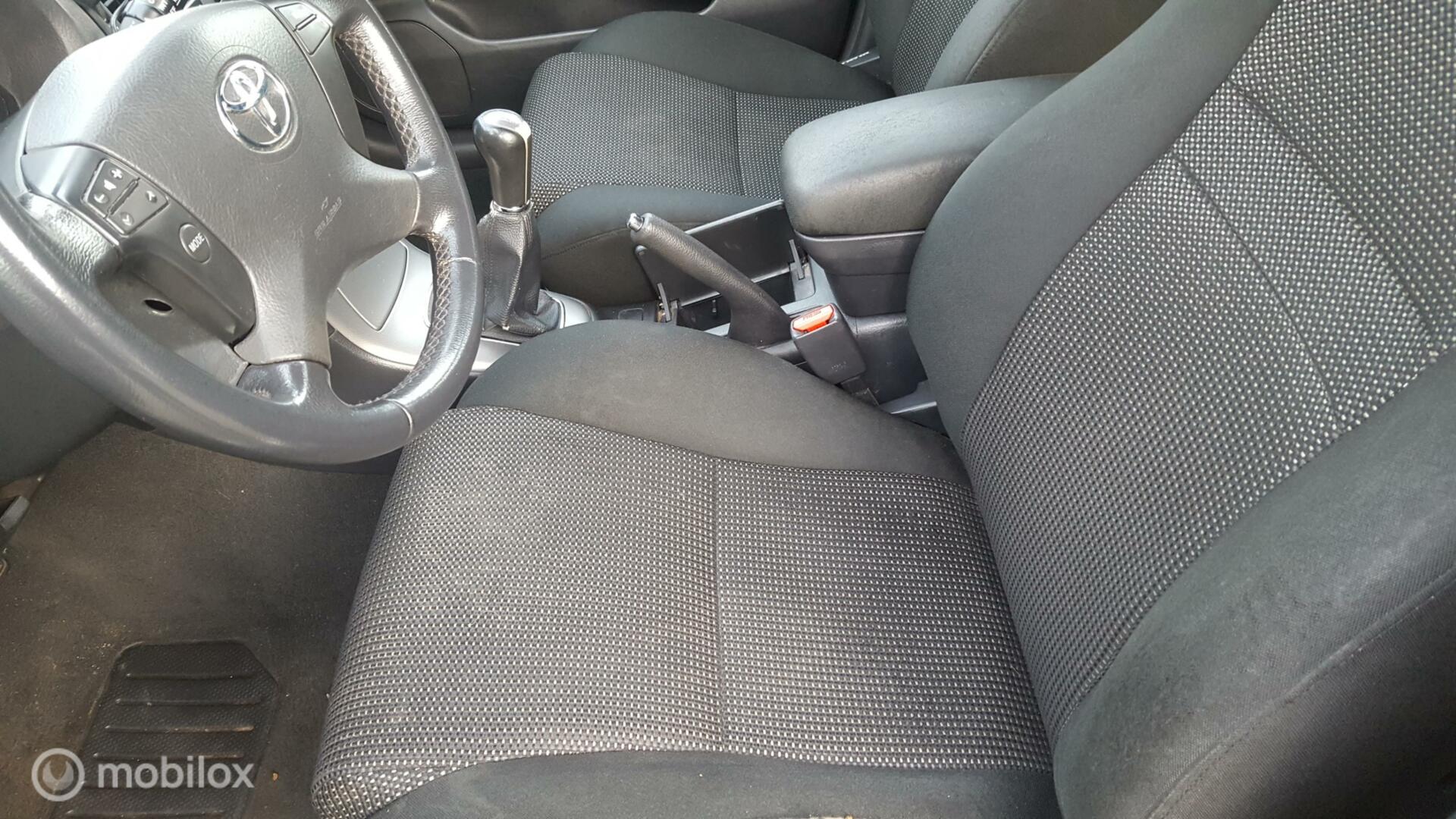 Foto van Toyota Avensis Wagon