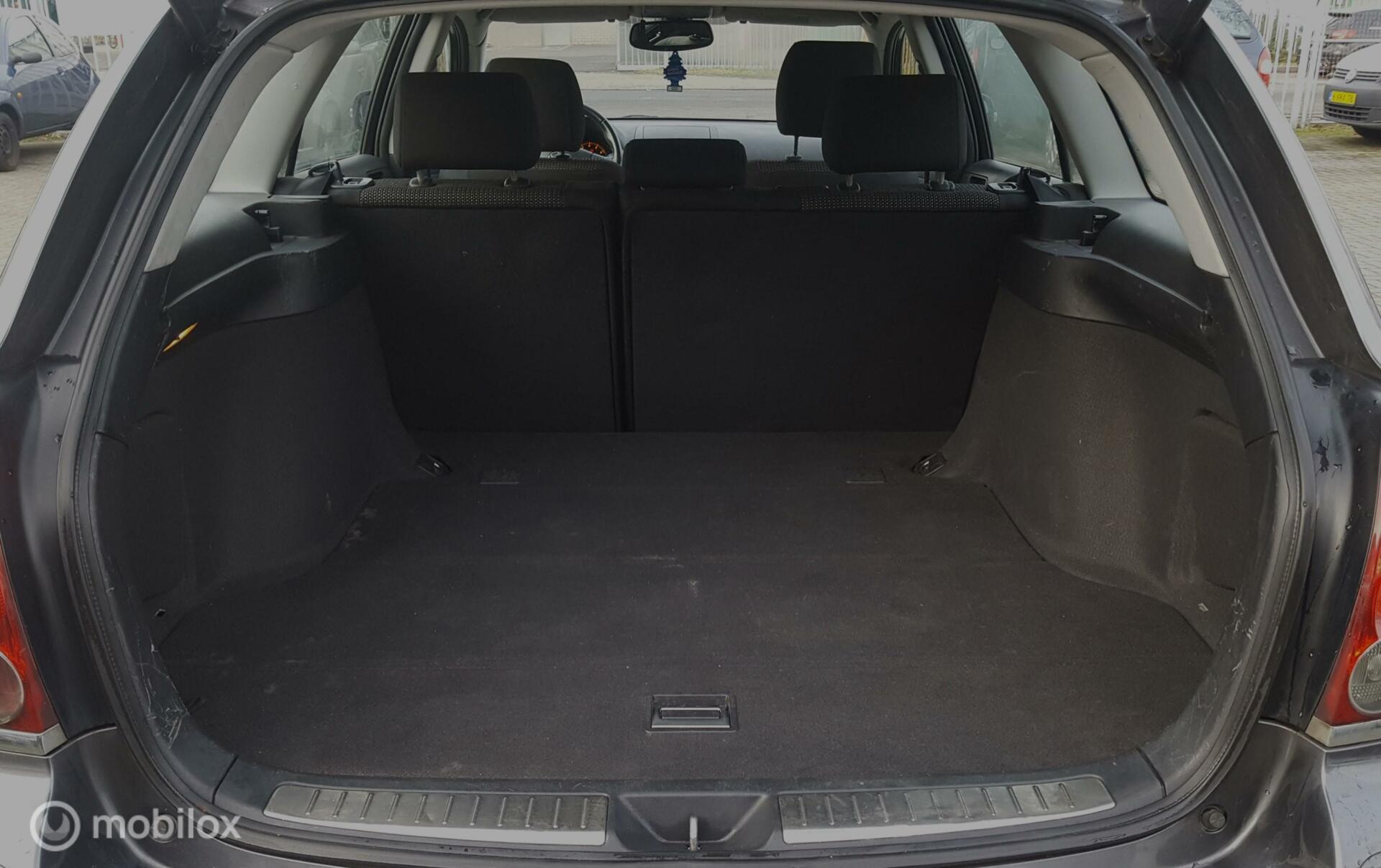 Foto van Toyota Avensis Wagon