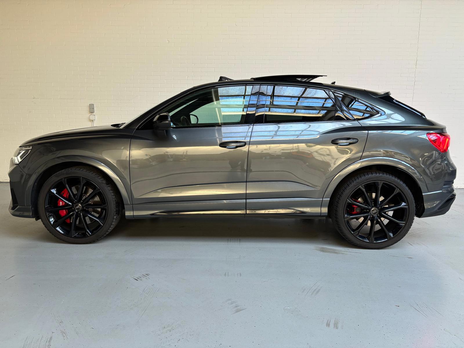 Foto van Audi RS Q3 Sportback