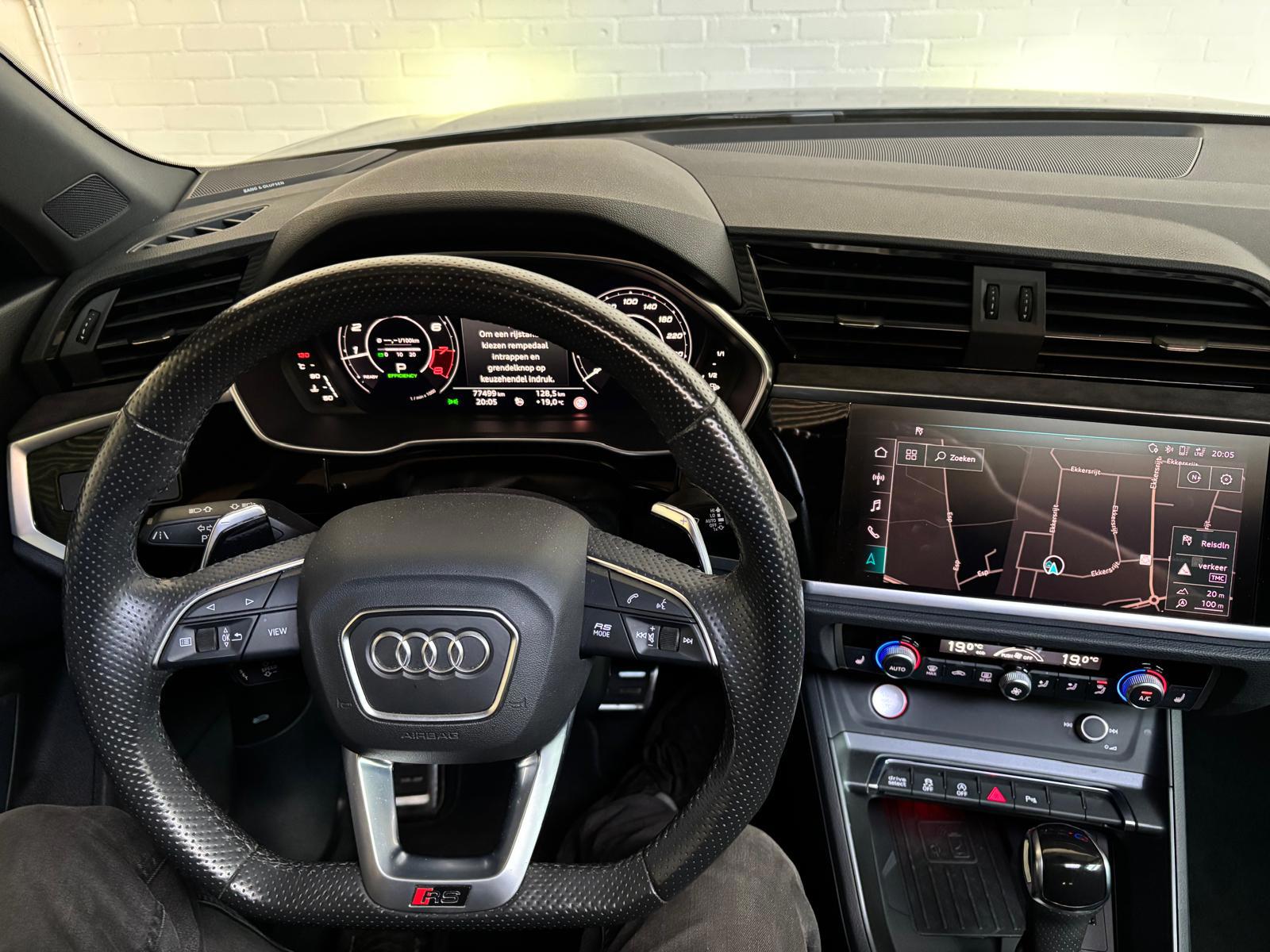 Foto van Audi RS Q3 Sportback