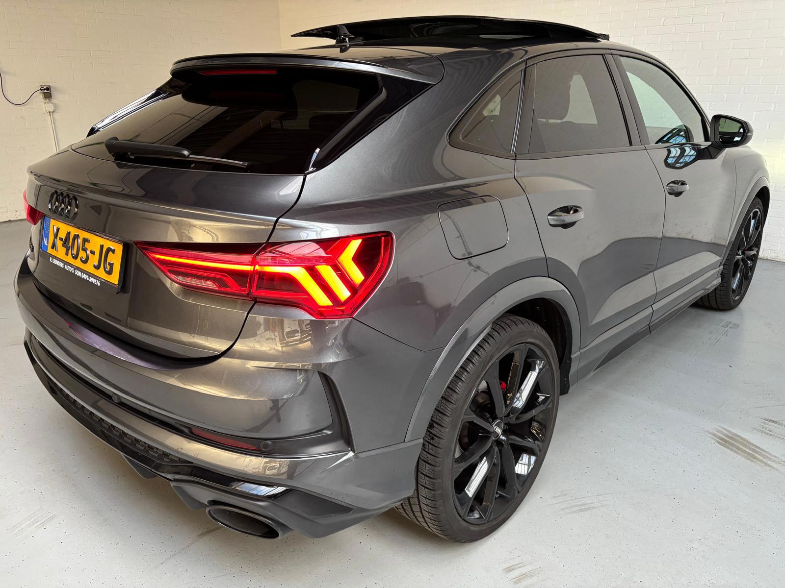 Foto van Audi RS Q3 Sportback