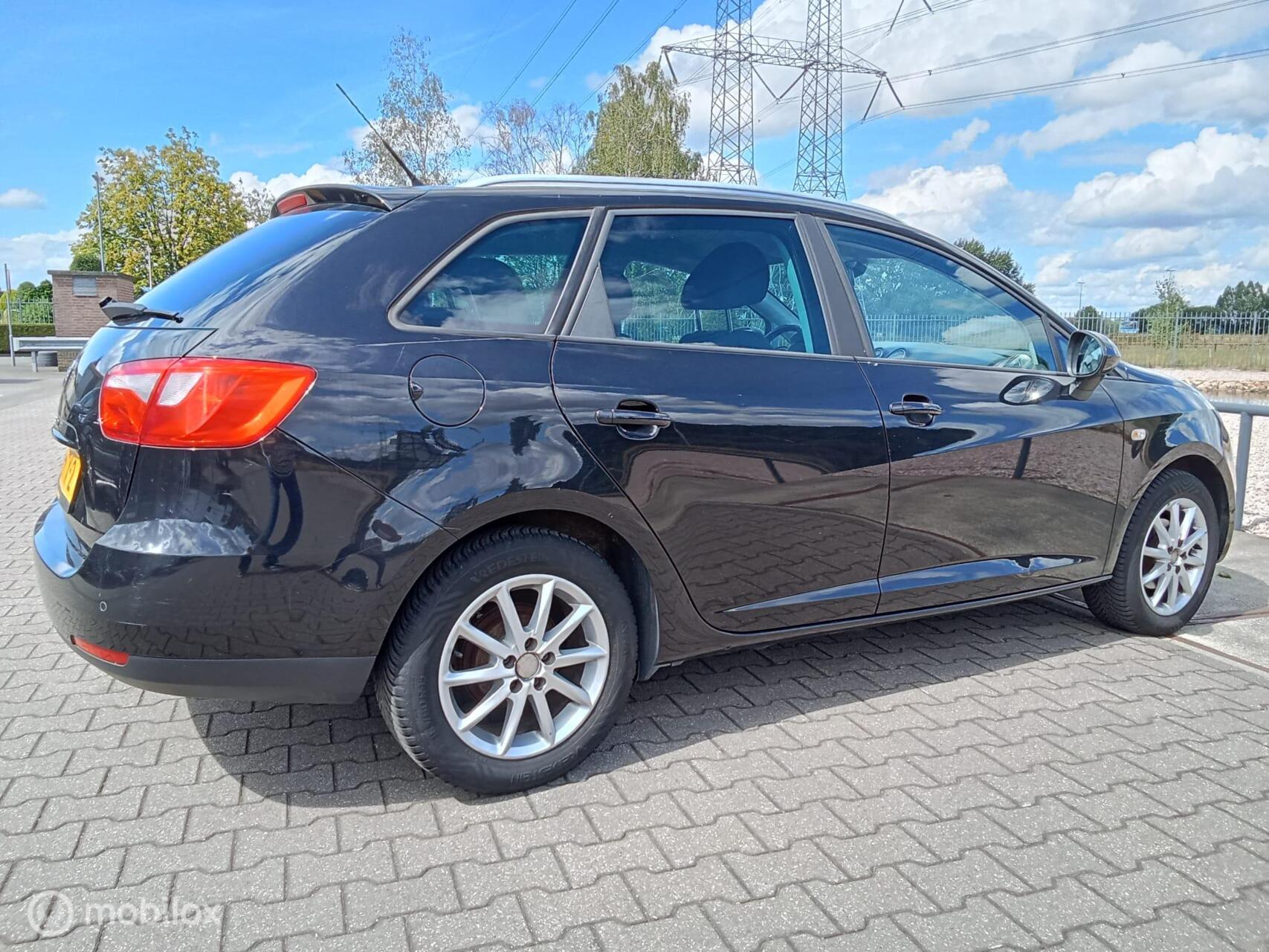 Foto van Seat Ibiza ST