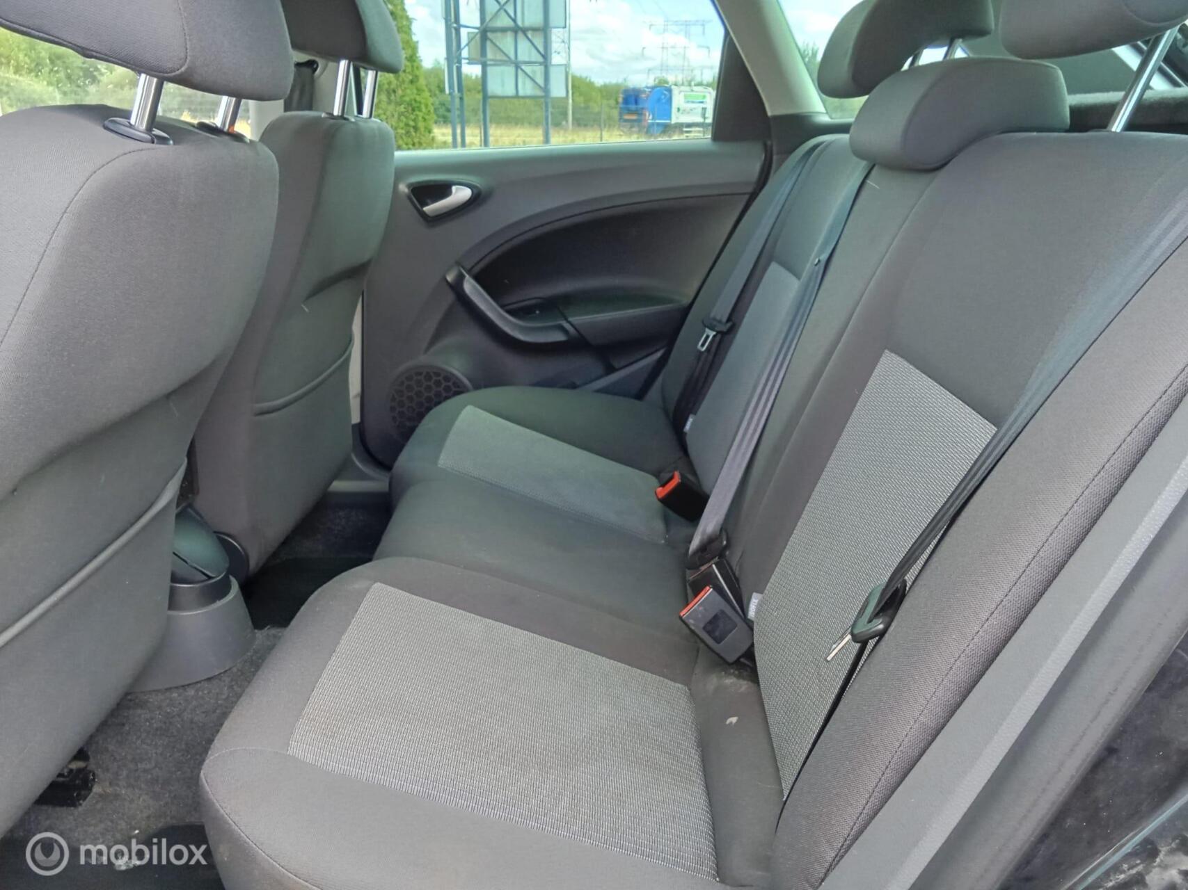 Foto van Seat Ibiza ST