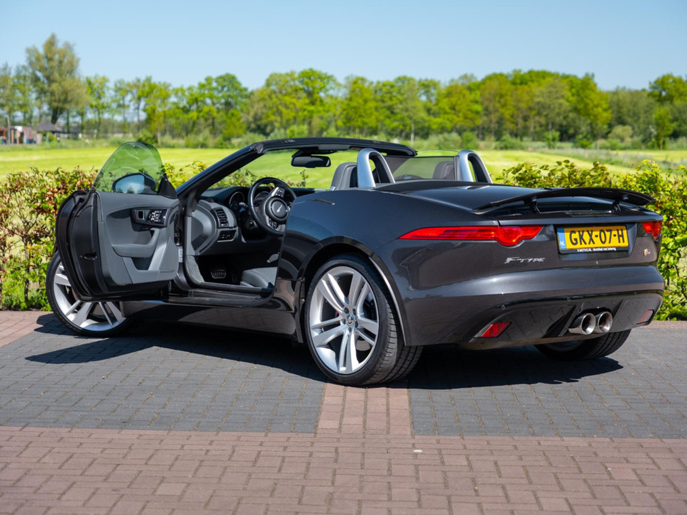 Foto van Jaguar Jaguar F-type
