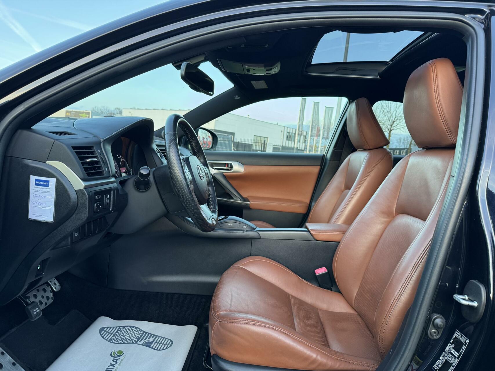 Foto van Lexus CT