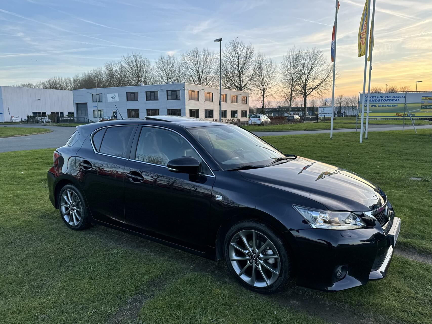 Foto van Lexus CT
