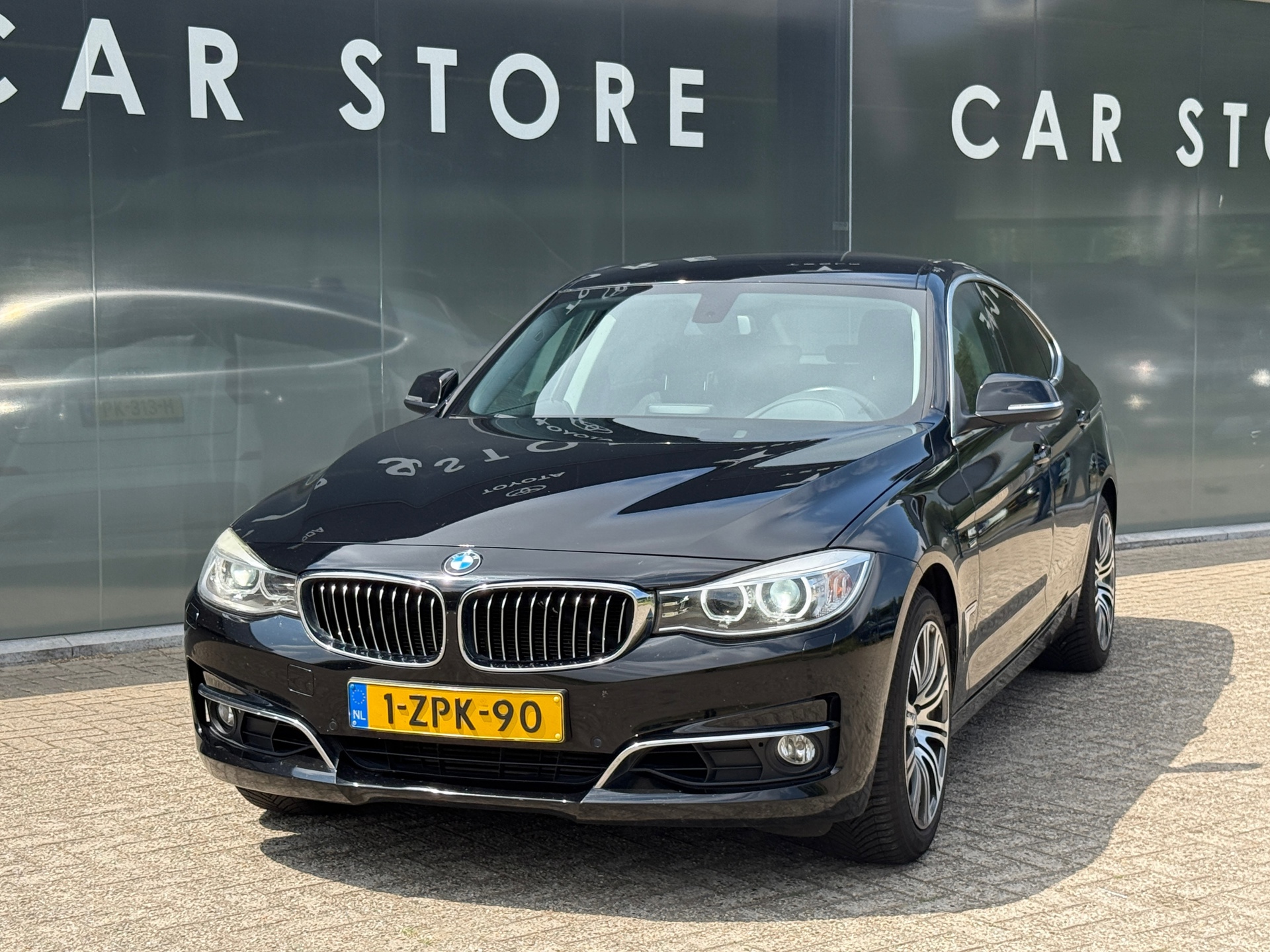 Foto van BMW 320i