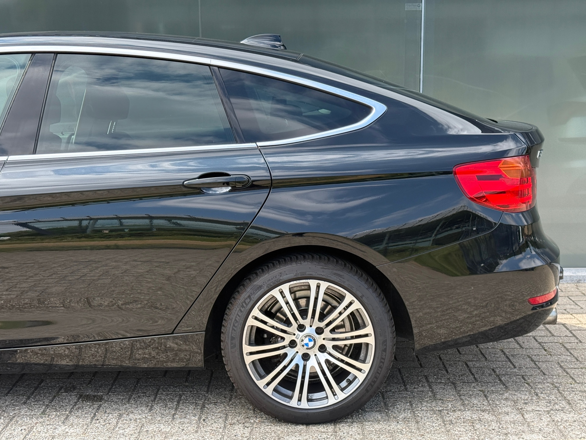 Foto van BMW 320i