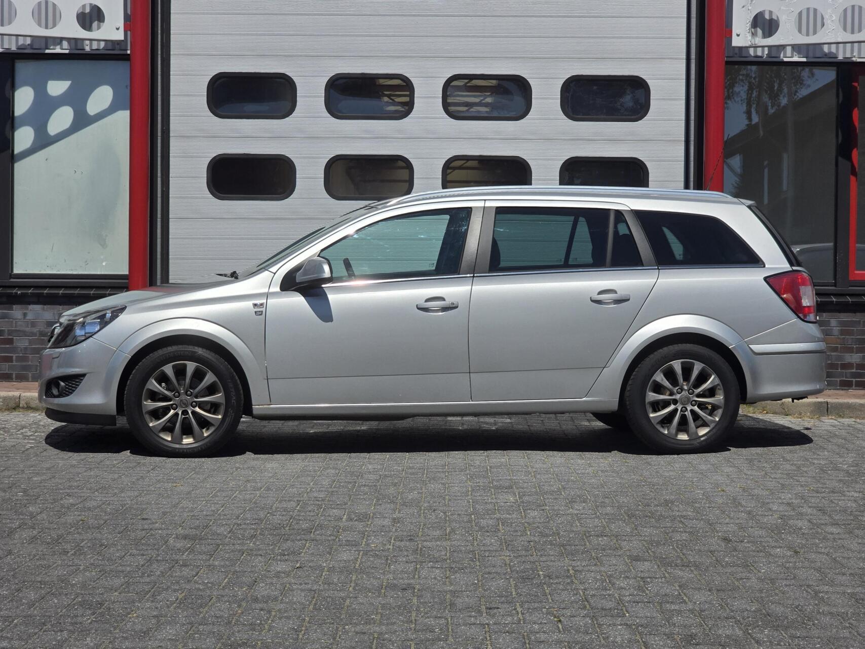 Foto van Opel Astra Station Wagon