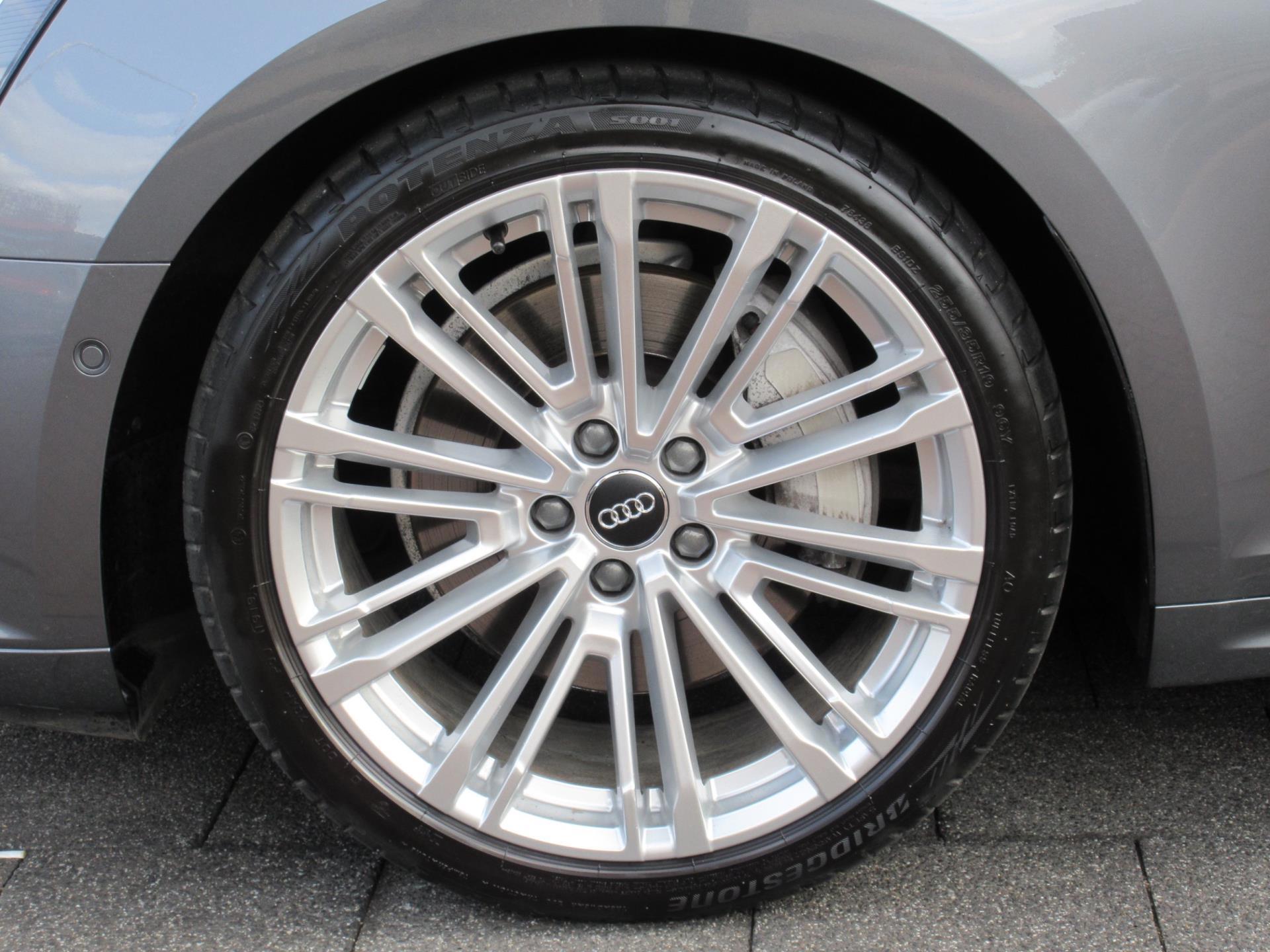 Foto van Audi A5 Coupe