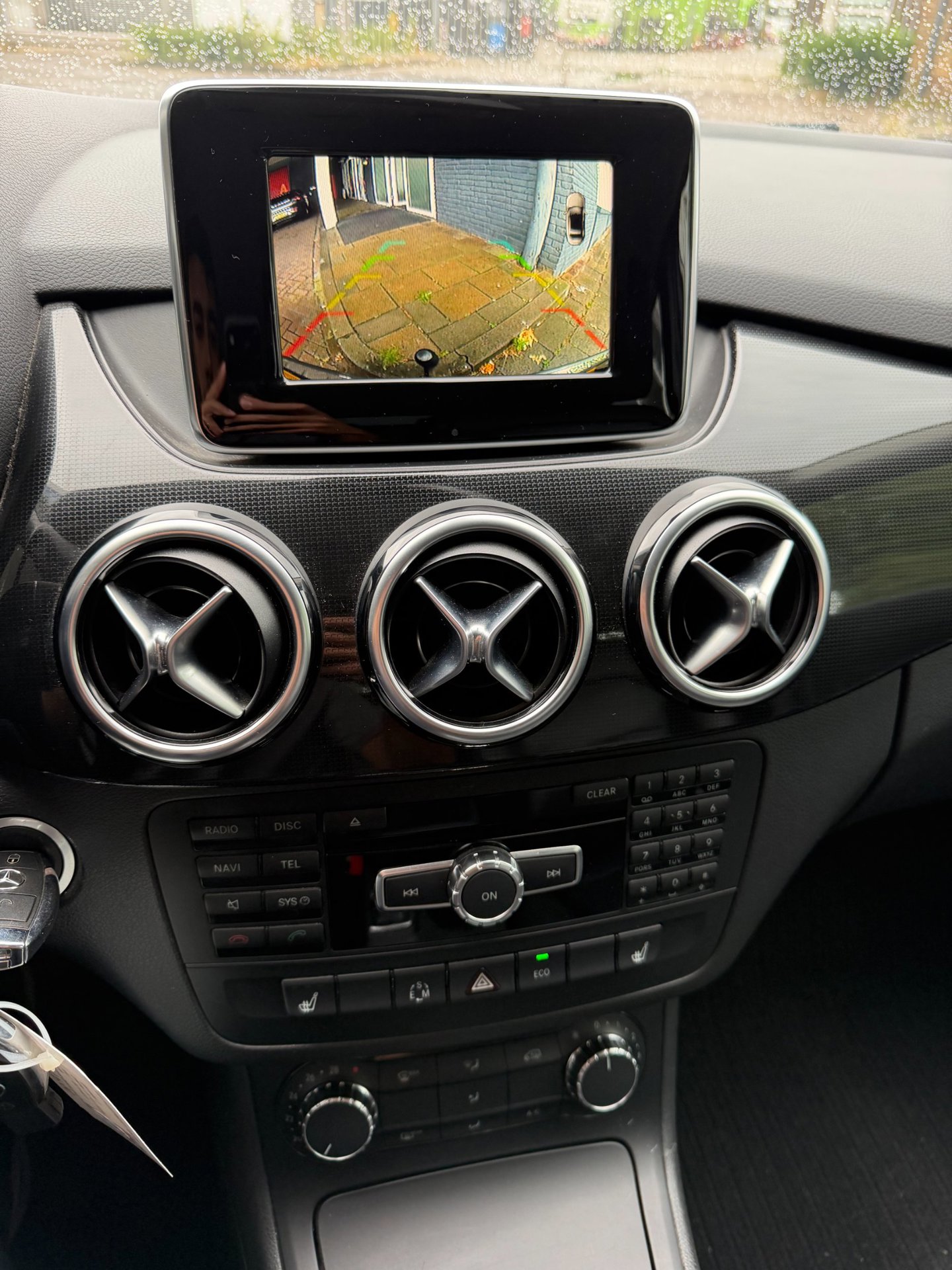 Foto van Mercedes-Benz B 180