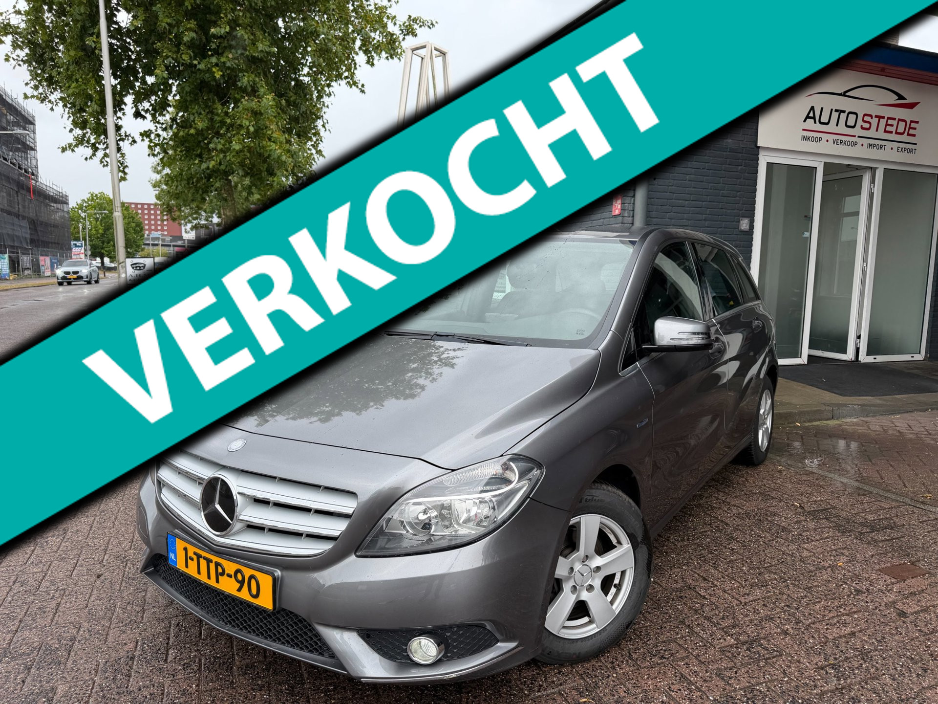 Mercedes-Benz B 180 180 Ambition AUTOMAAT LEER 2012 - voorkant