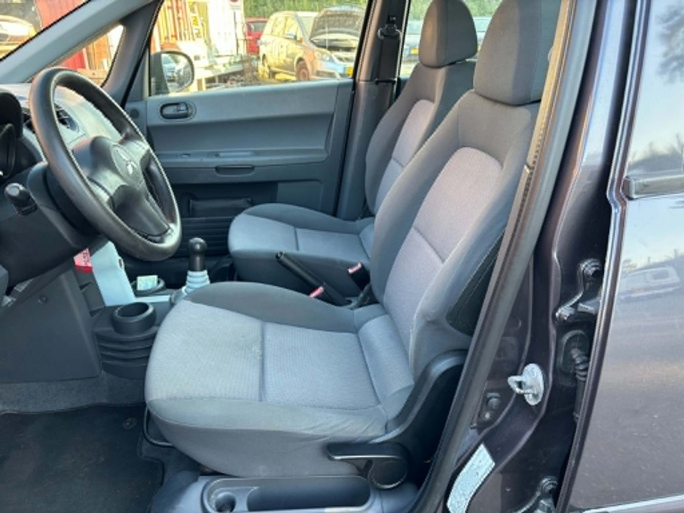 Foto van Mitsubishi Mitsubishi Colt