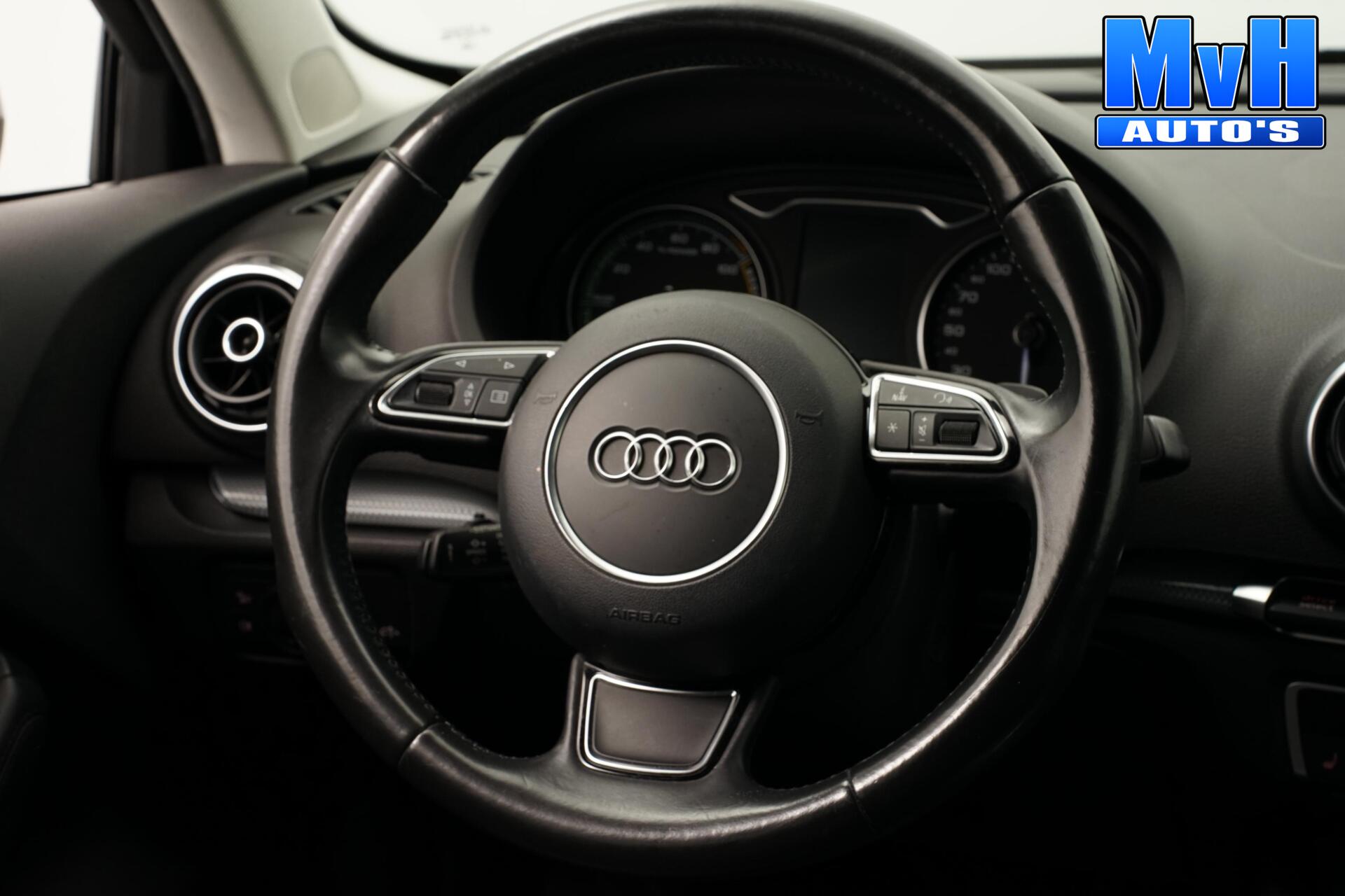 Foto van Audi A3 Sportback E-tron