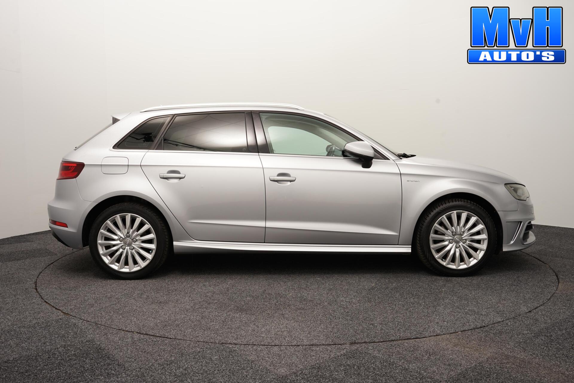 Foto van Audi A3 Sportback E-tron