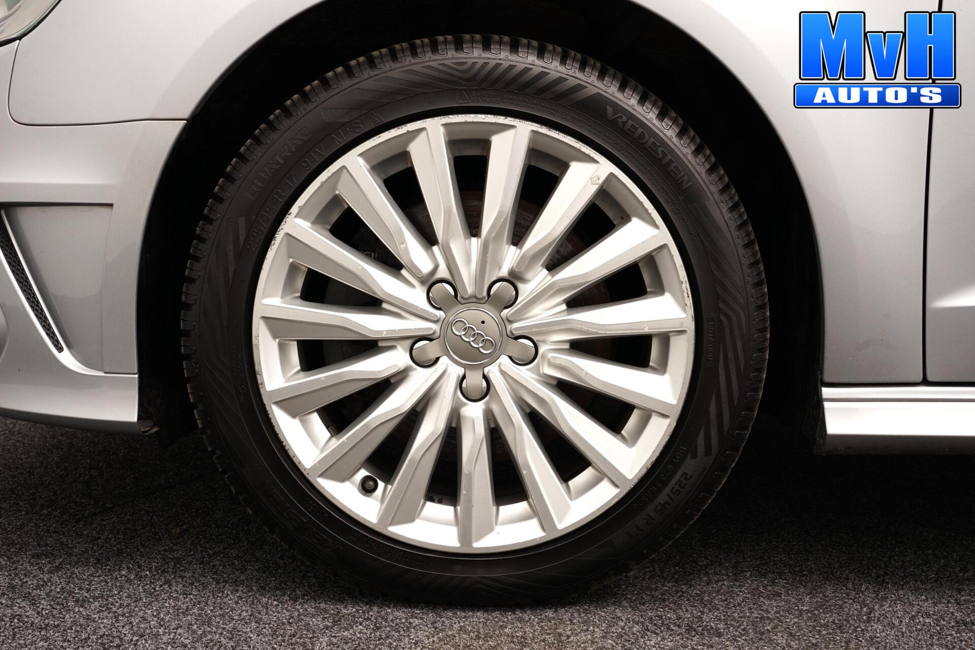Foto van Audi A3 Sportback E-tron