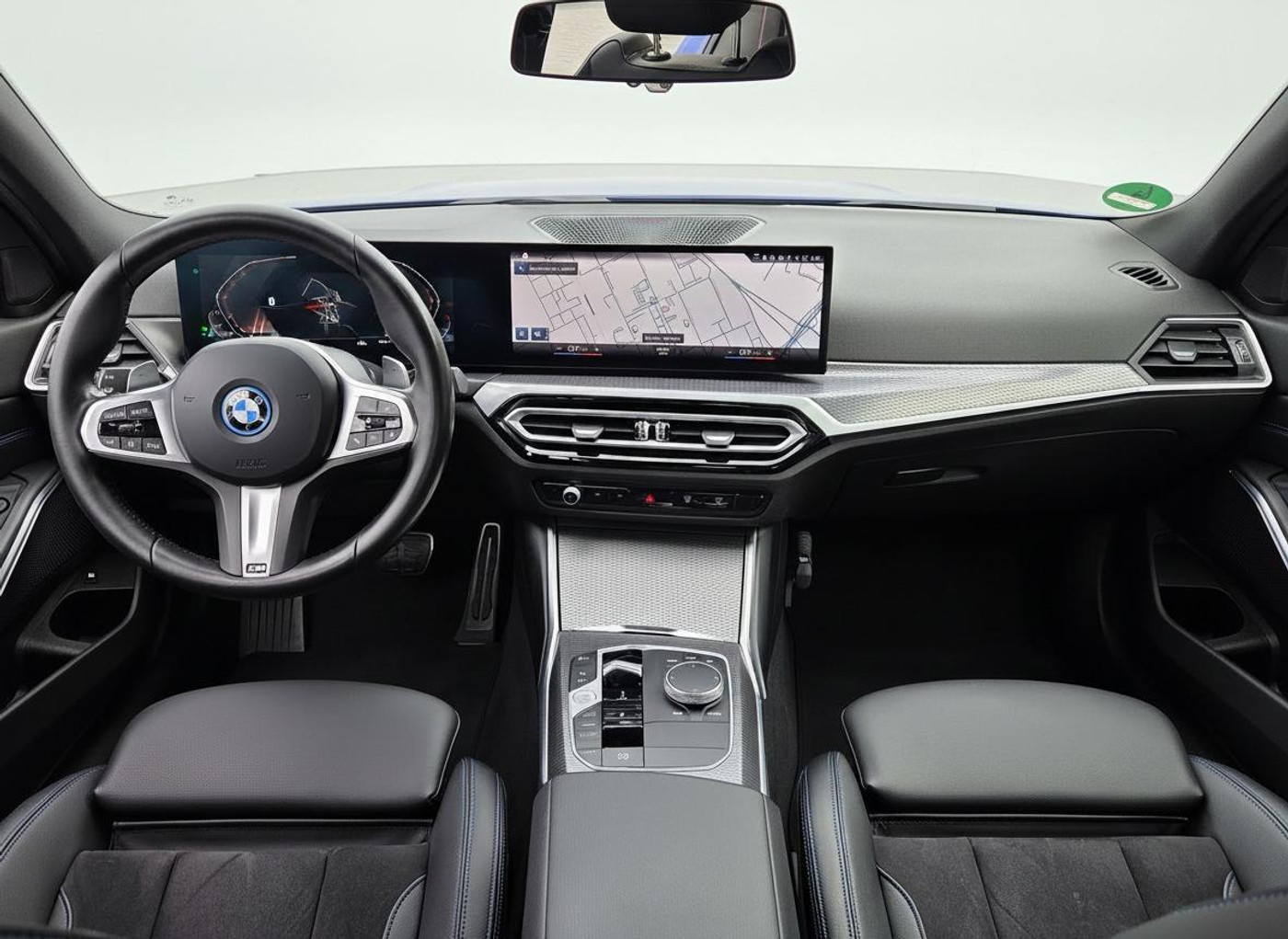 Foto van BMW 330e