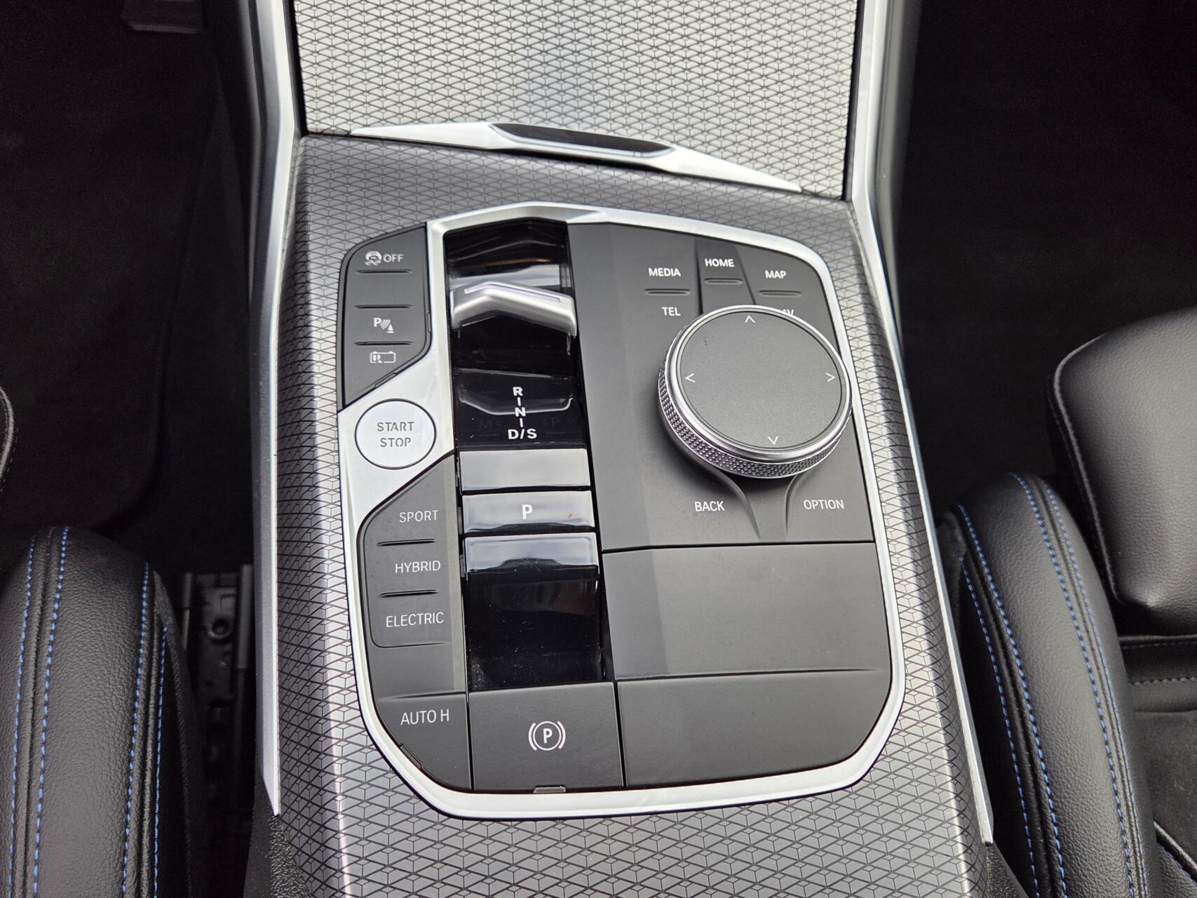 Foto van BMW 330e